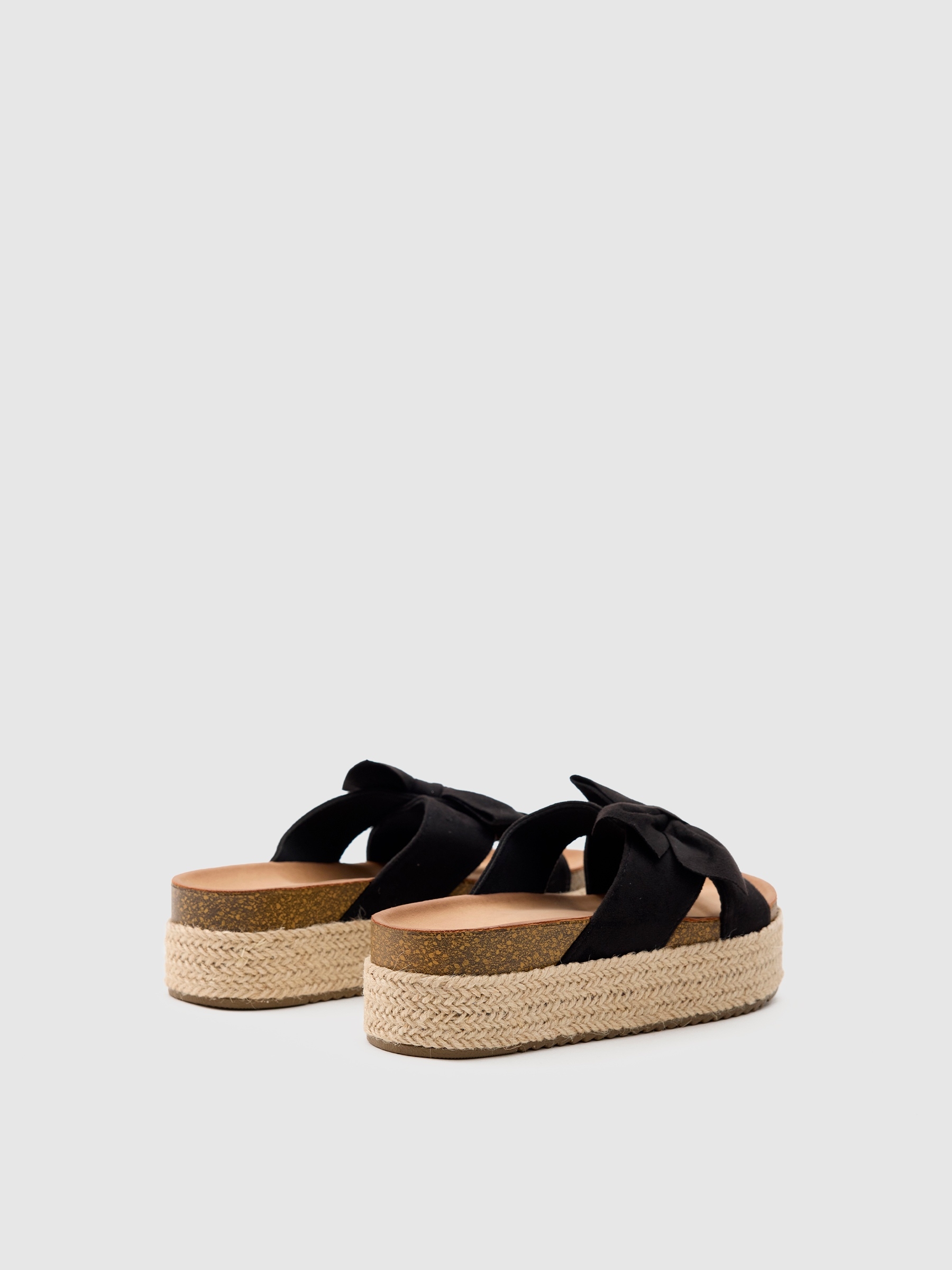 Plataforma lazo negro