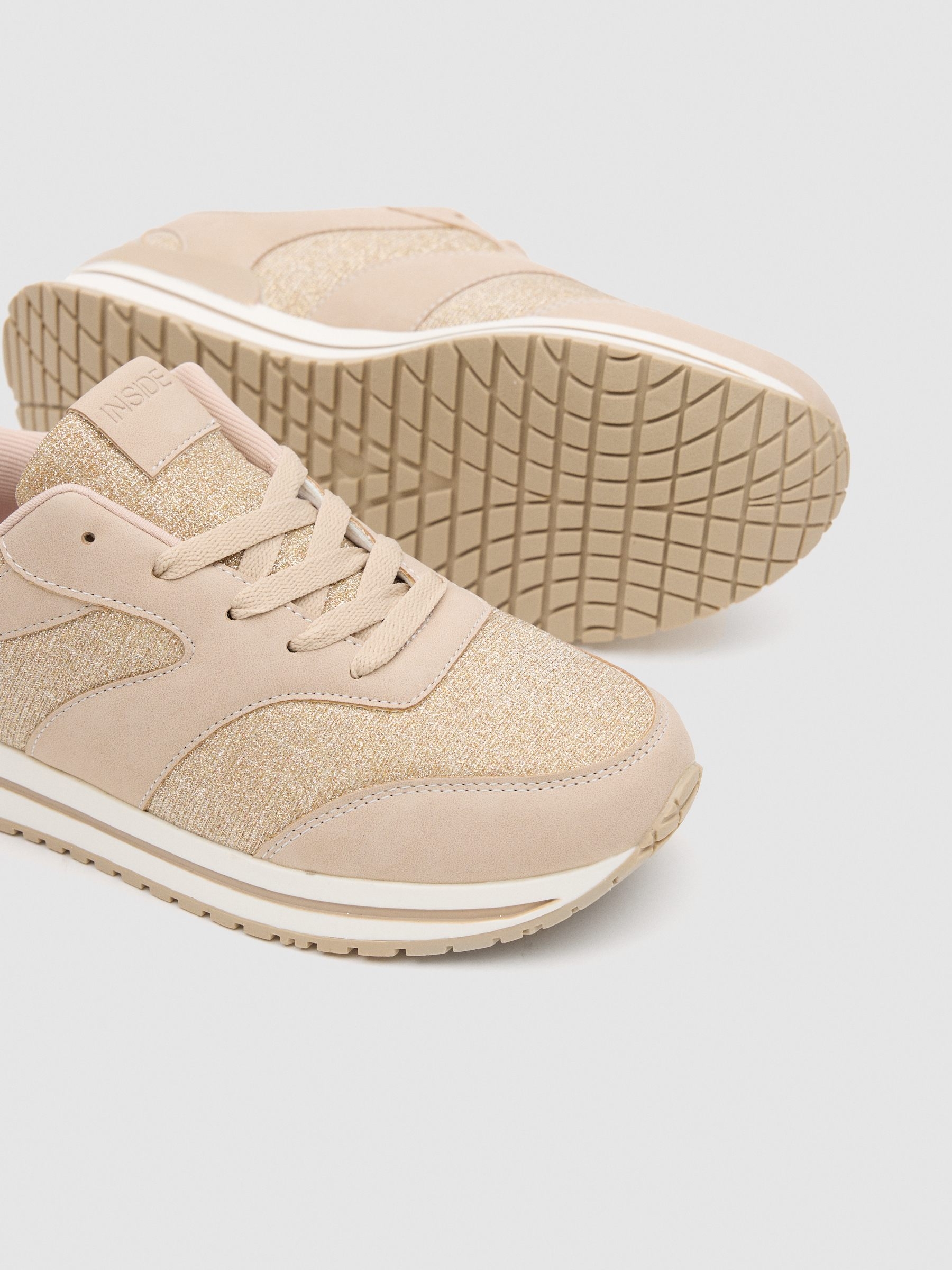 Combined sneaker shiny sand