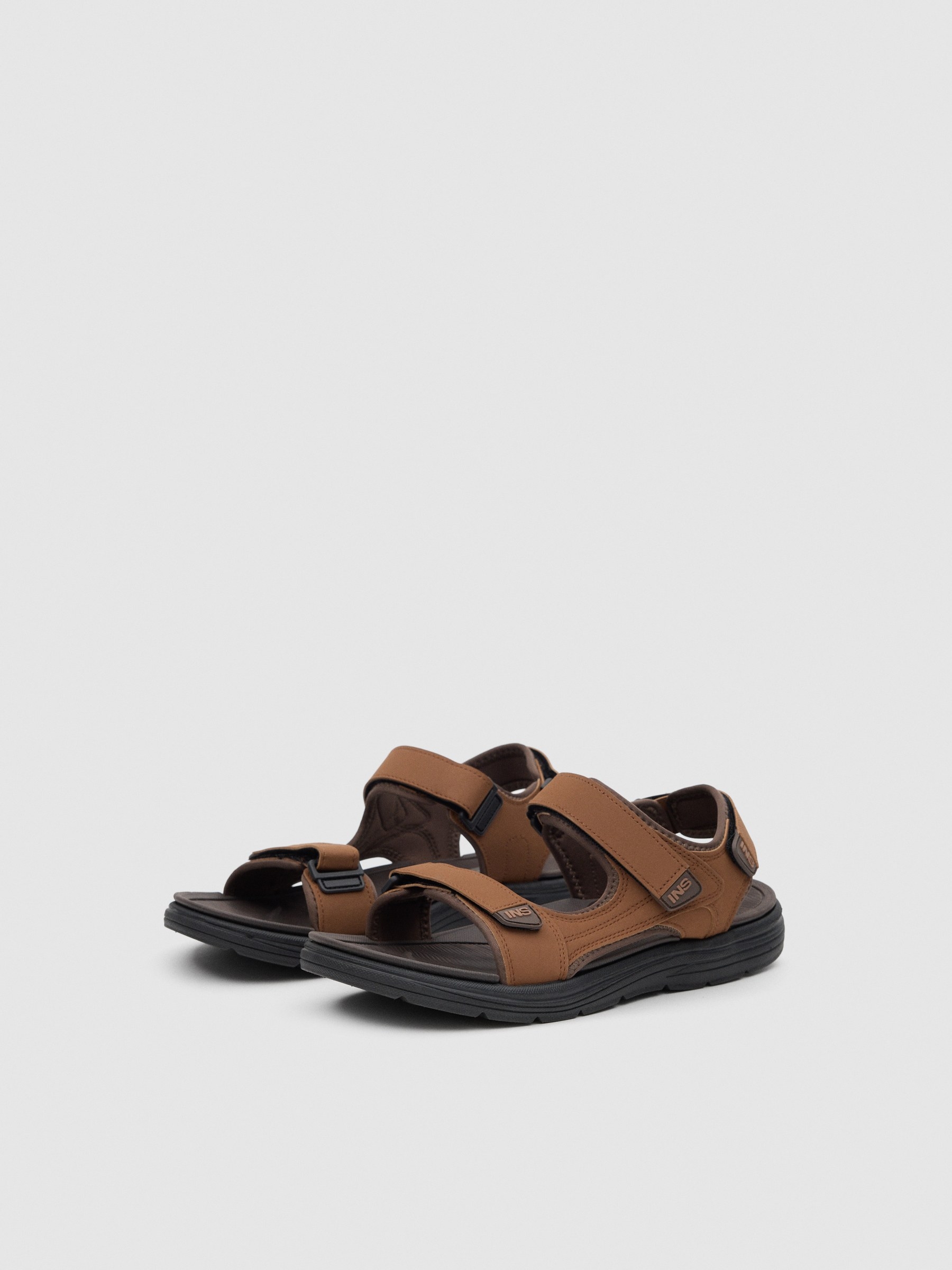 Crab sandal light brown