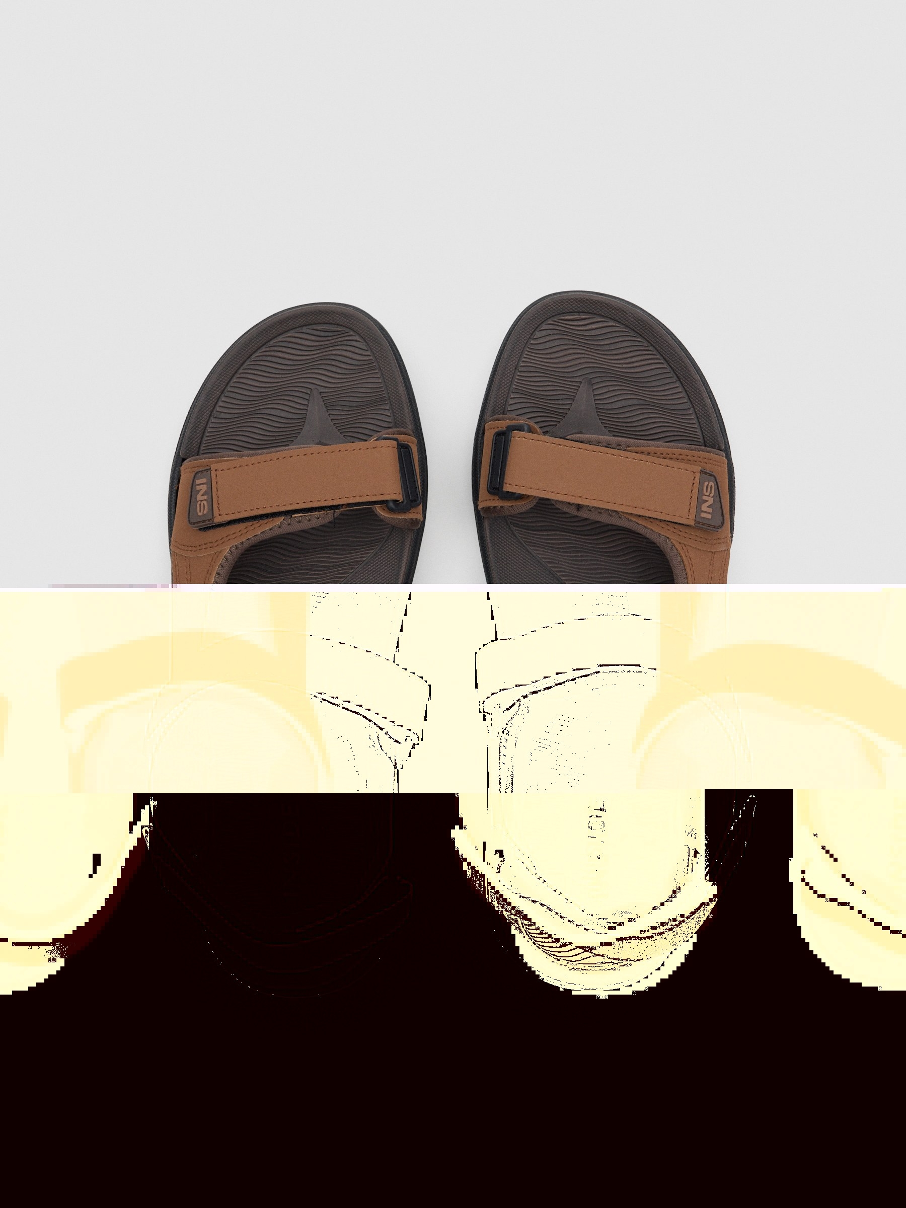 Sandalia cangrejera marrón claro