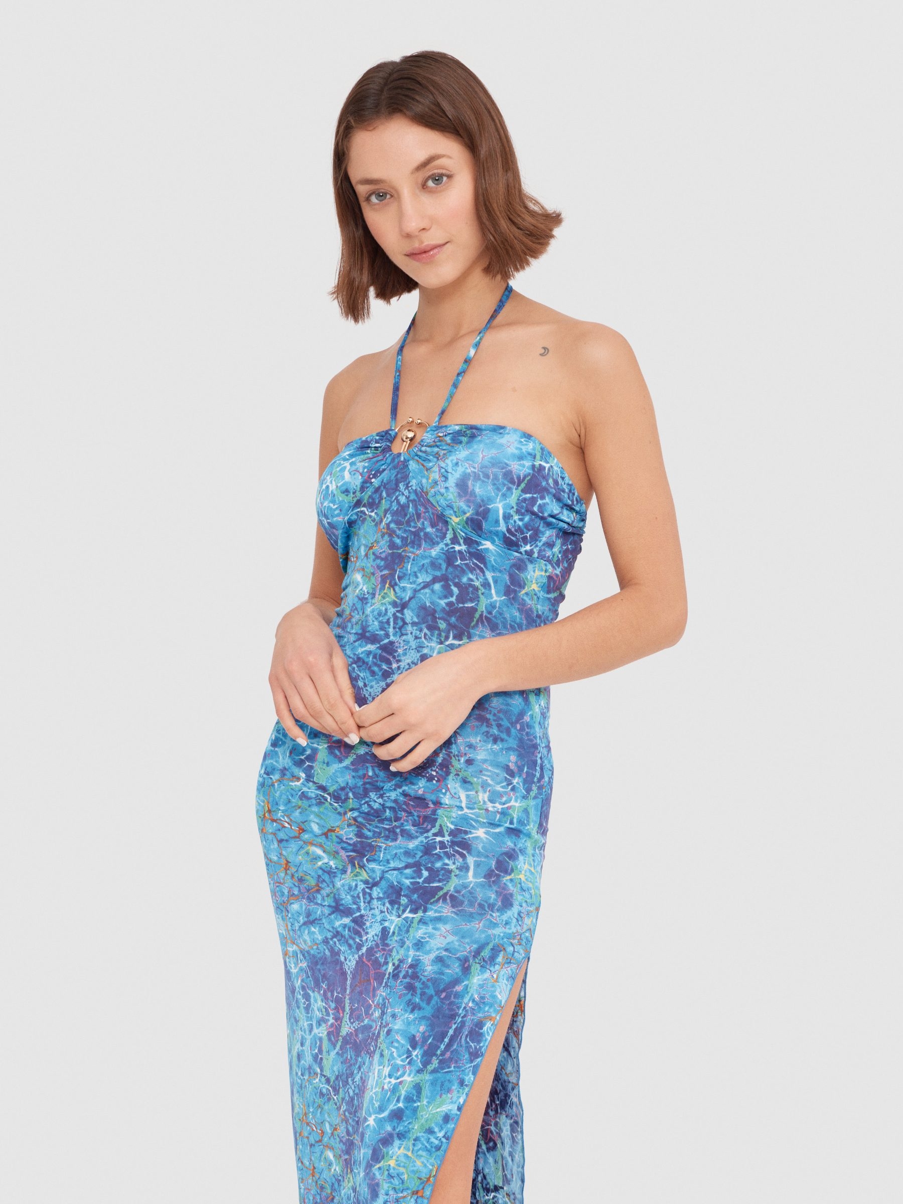 Vestido anudado al cuello azul vista media frontal