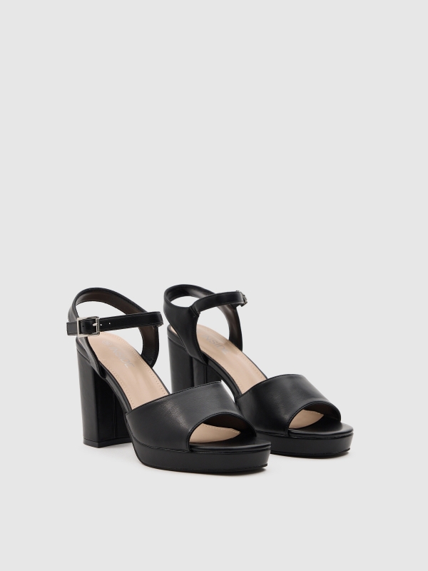 Platform sandal black 45º front view
