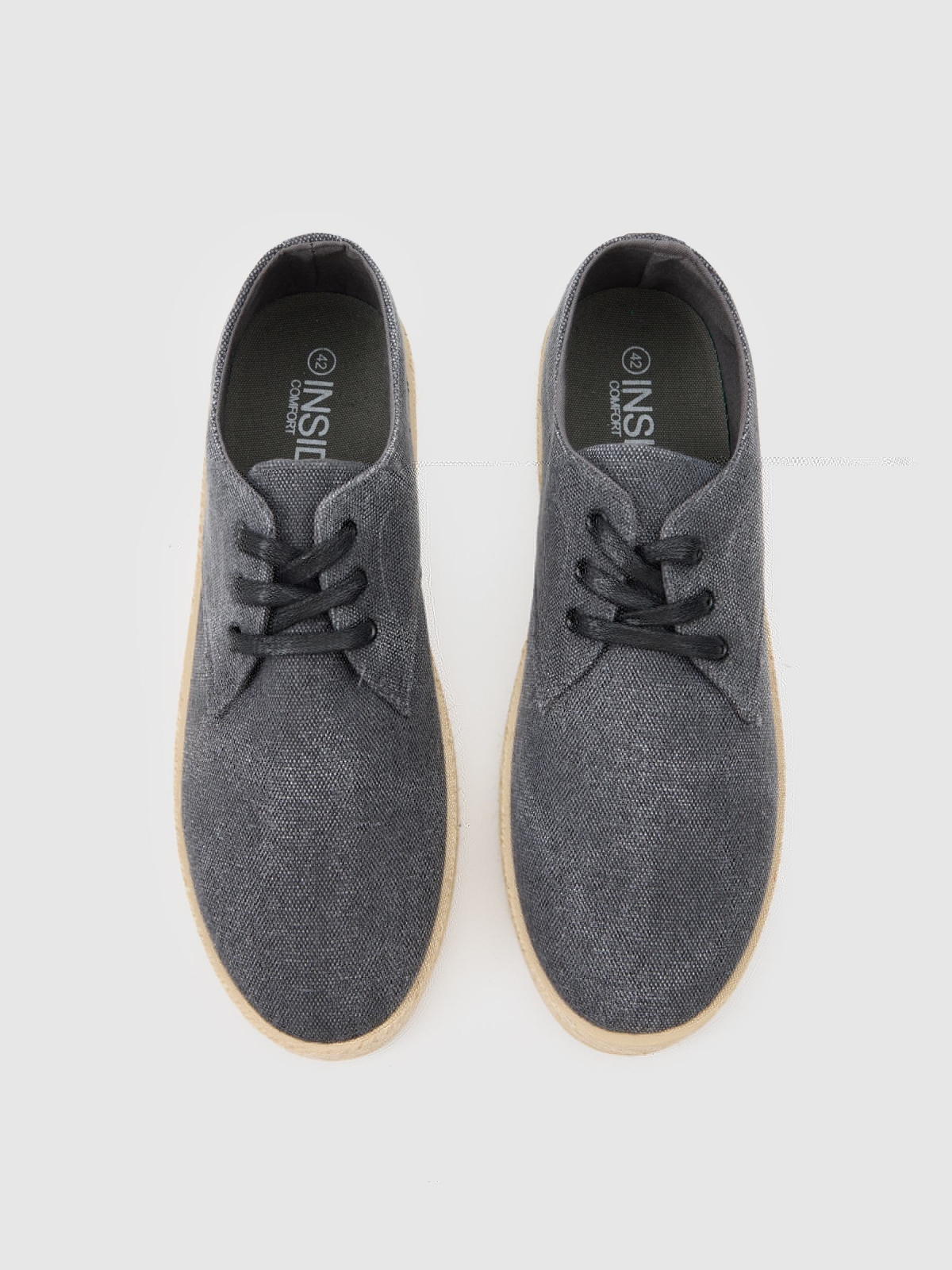 Zapatilla suela de yute negro vista cenital