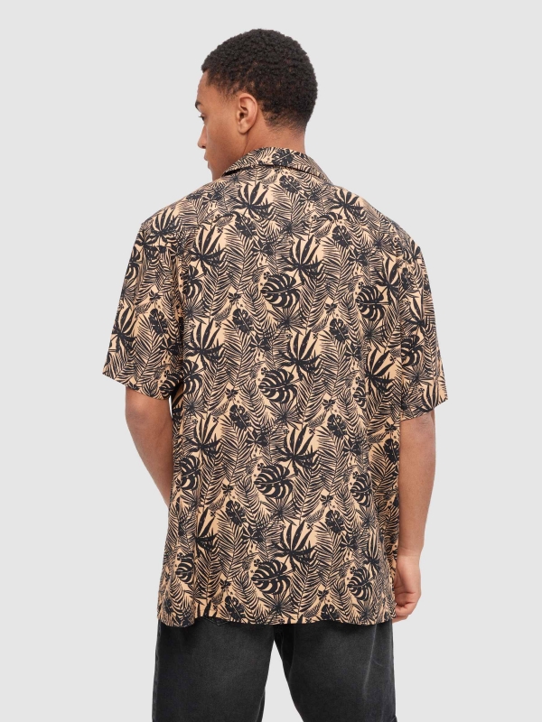 Camisa folhas tropicais bege vista meia traseira