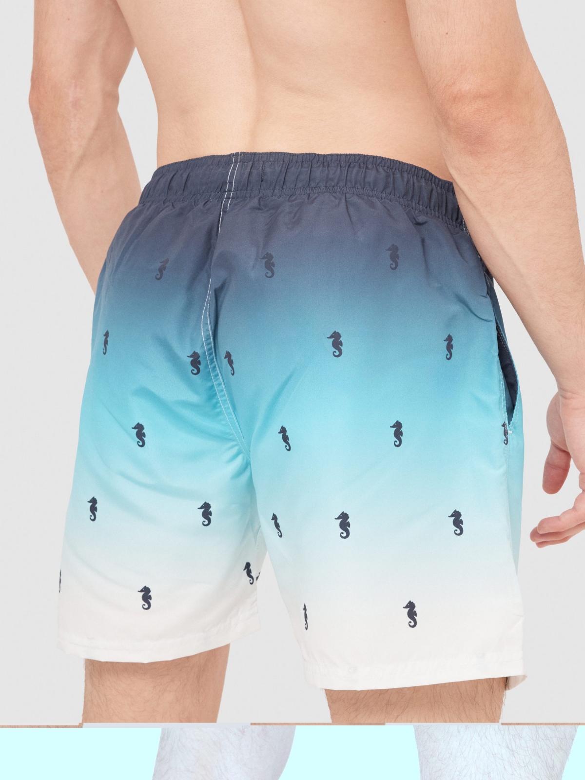 Fato de banho cavalos azul vista detalhe