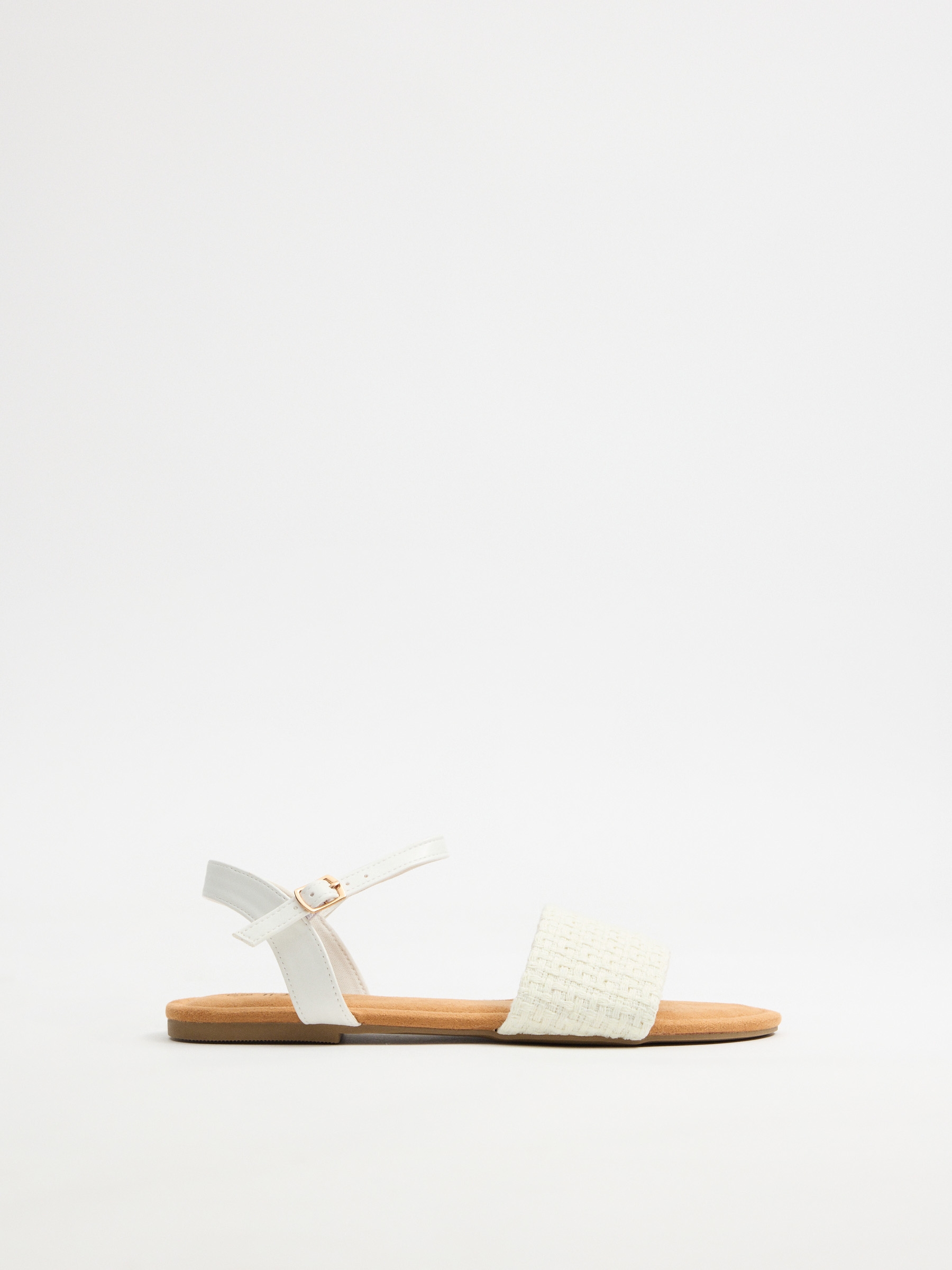 Sandália rasteira trançada branco off-white off white vista perfil