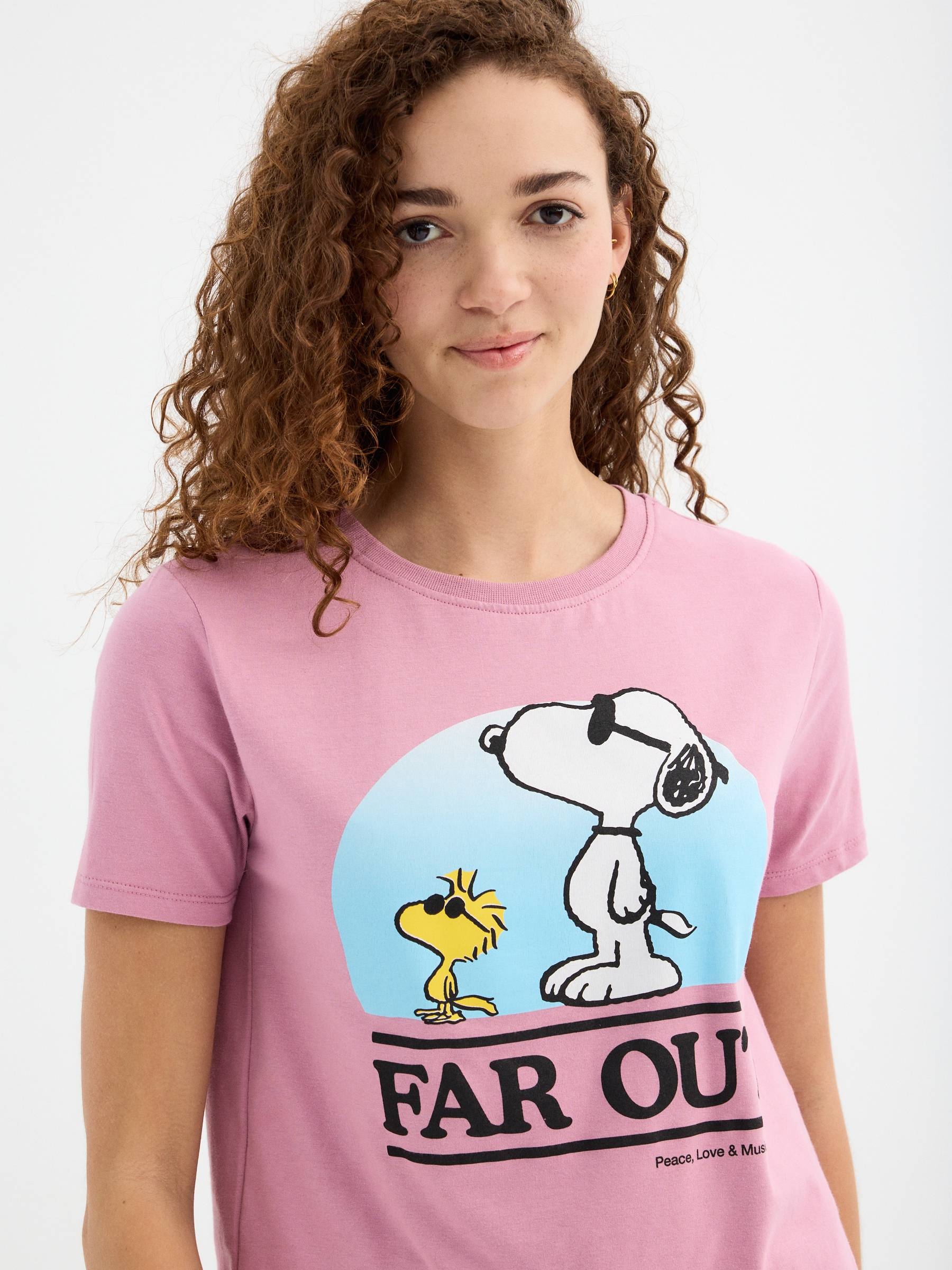 Camiseta manga curta Far Out púrpura pastel vista meia frontal