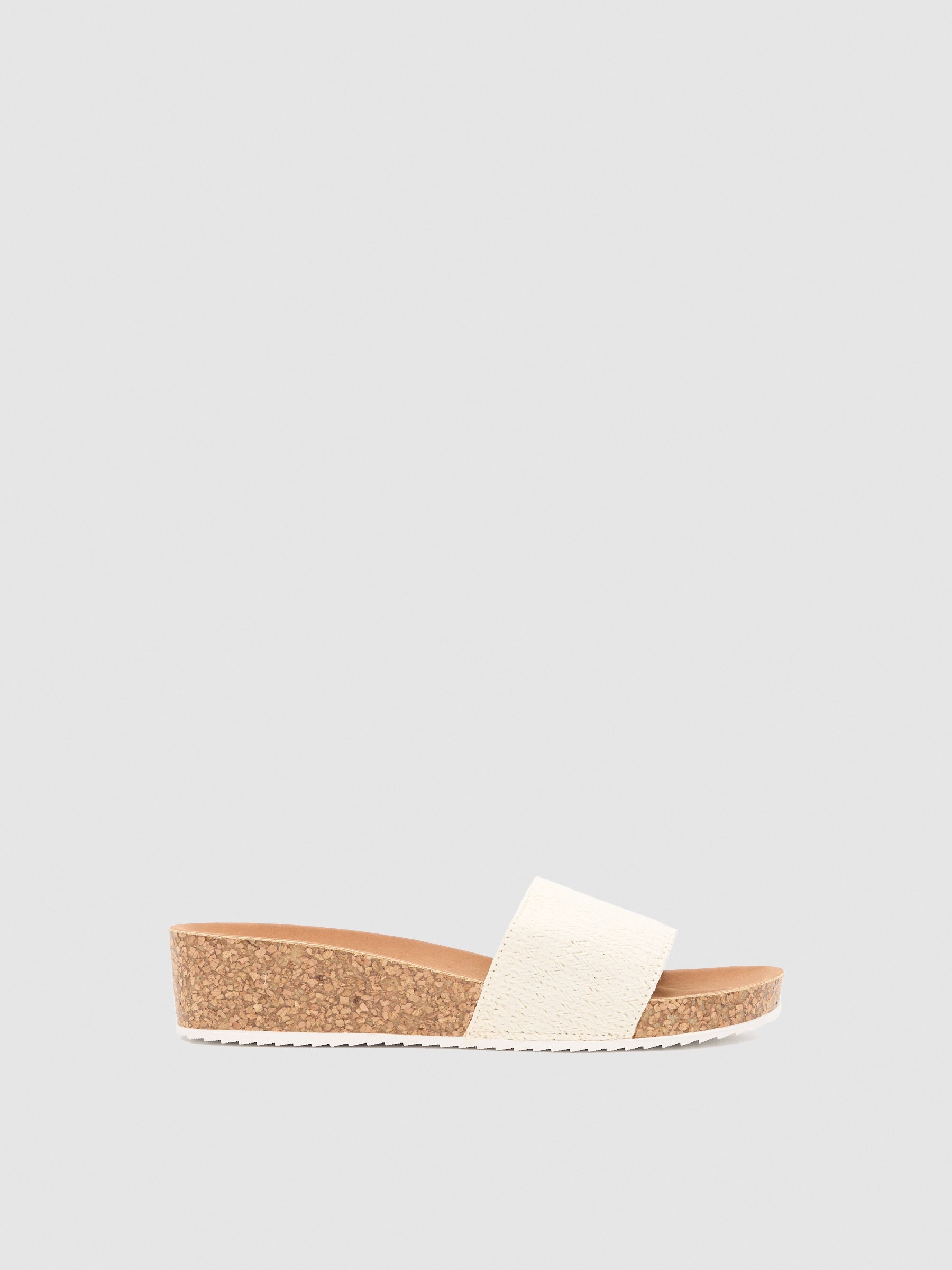 Raffia spade wedge white