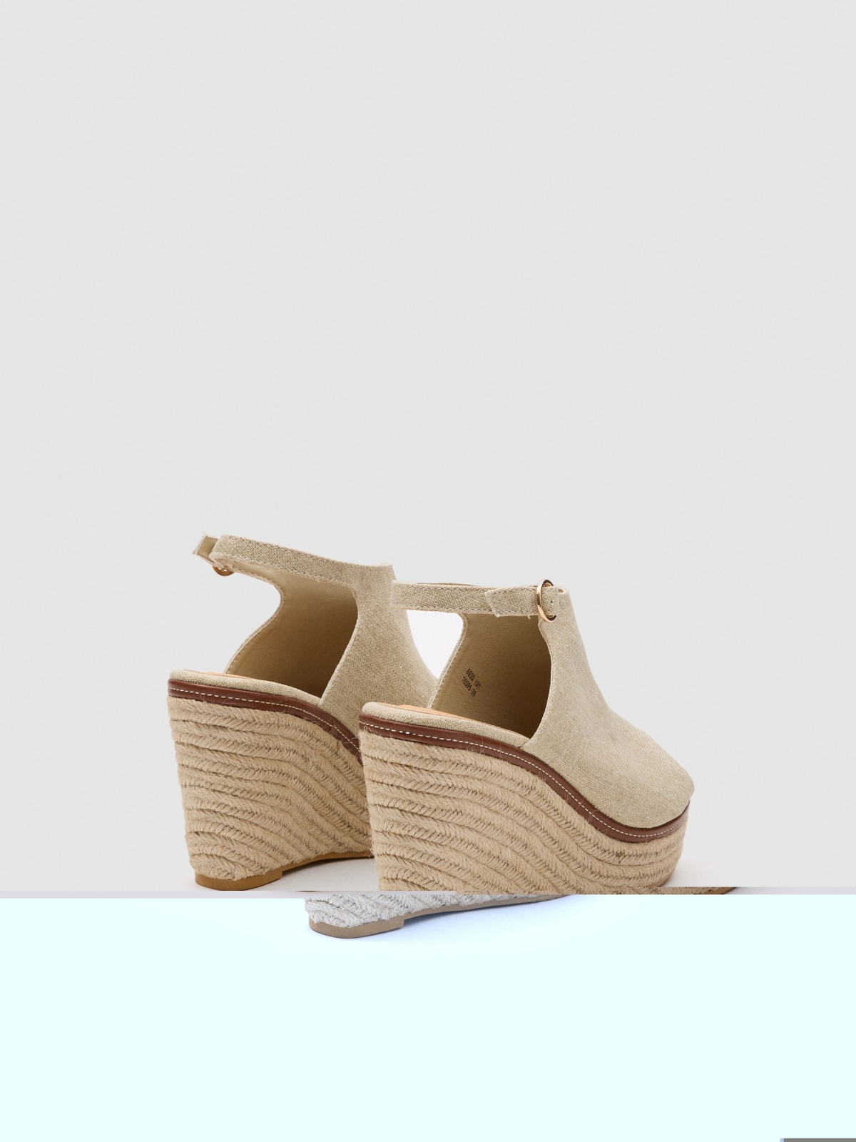 Clog opening sand 45º back view