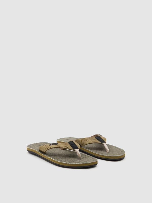 Dot sandal powdered green 45º front view