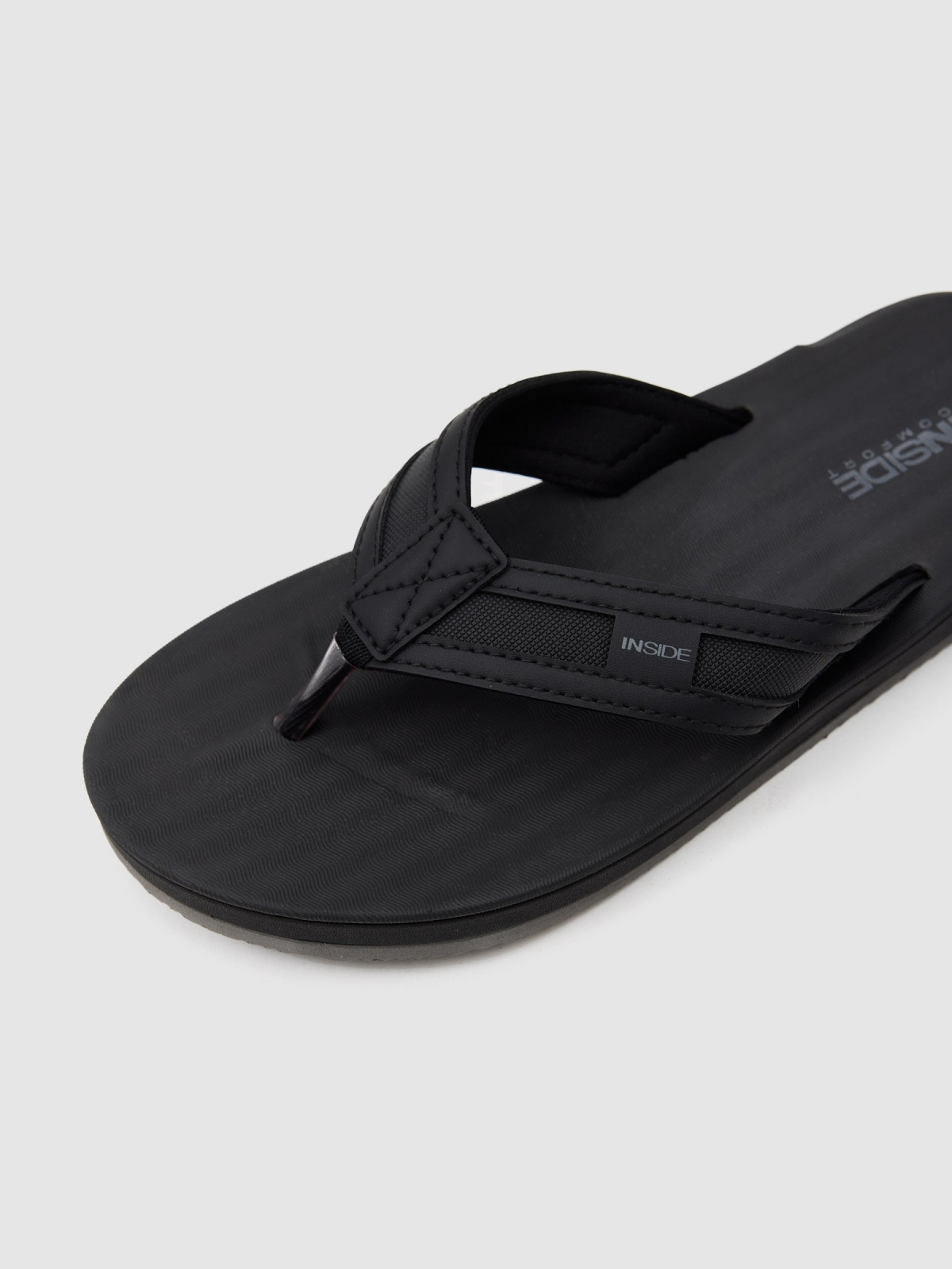 Sandalia básica sport negro vista detalle