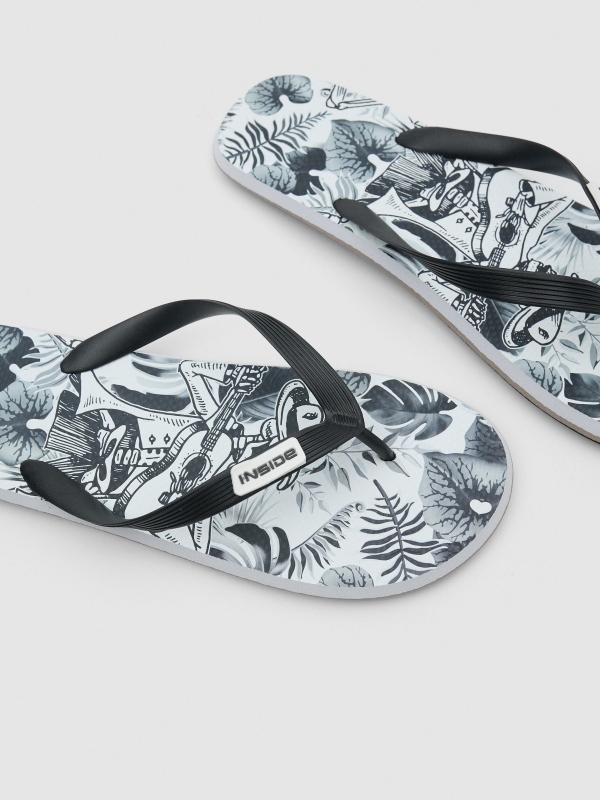 Skeleton flip flop black 45º back view
