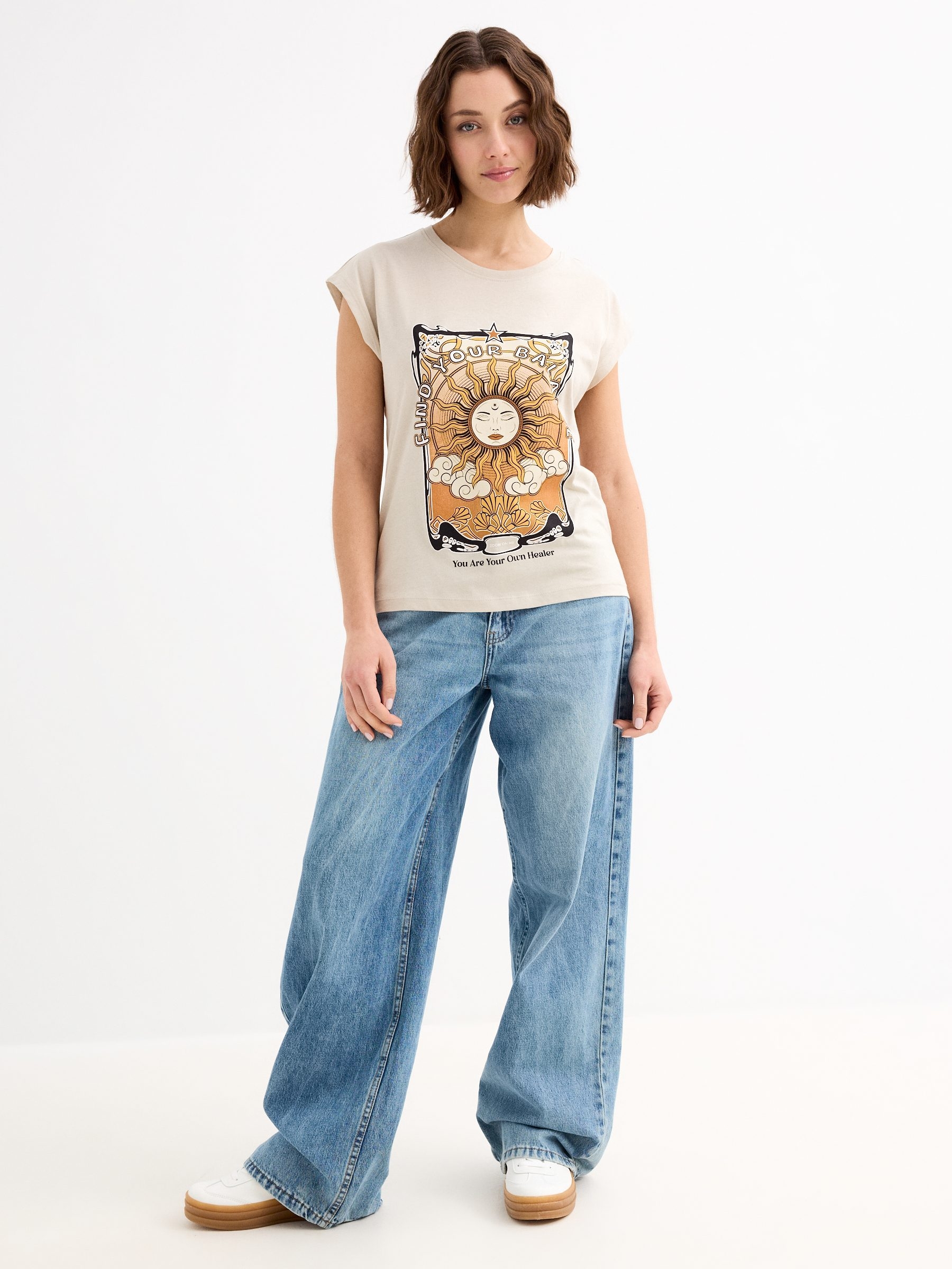 Camiseta de manga curta Encontre o Seu Equilíbrio taupe vista meia frontal