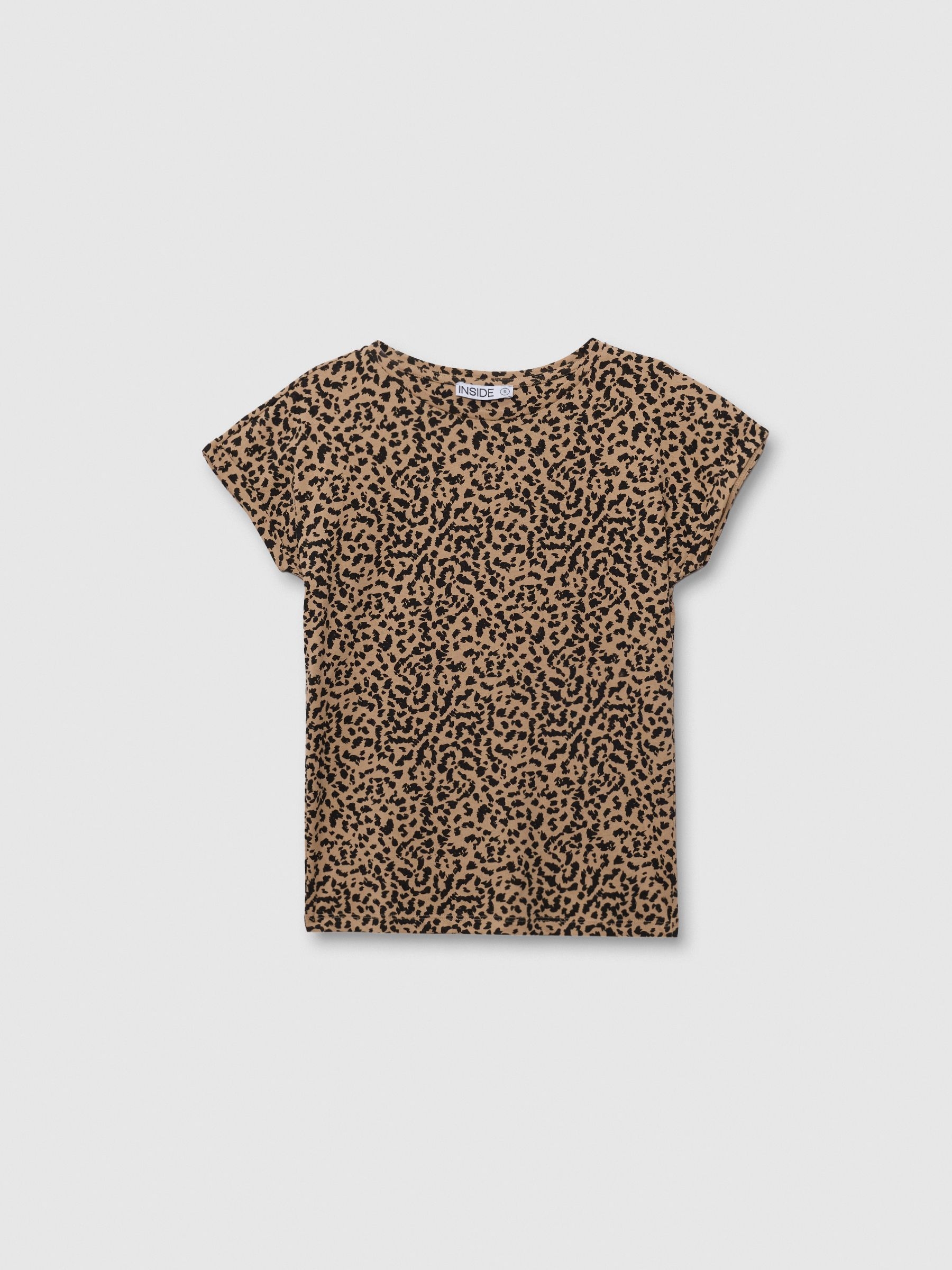 Short sleeve animal print t-shirt taupe middle front view