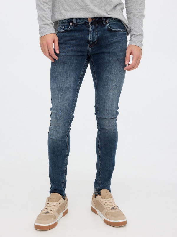 Jeans super slim azul vista media frontal