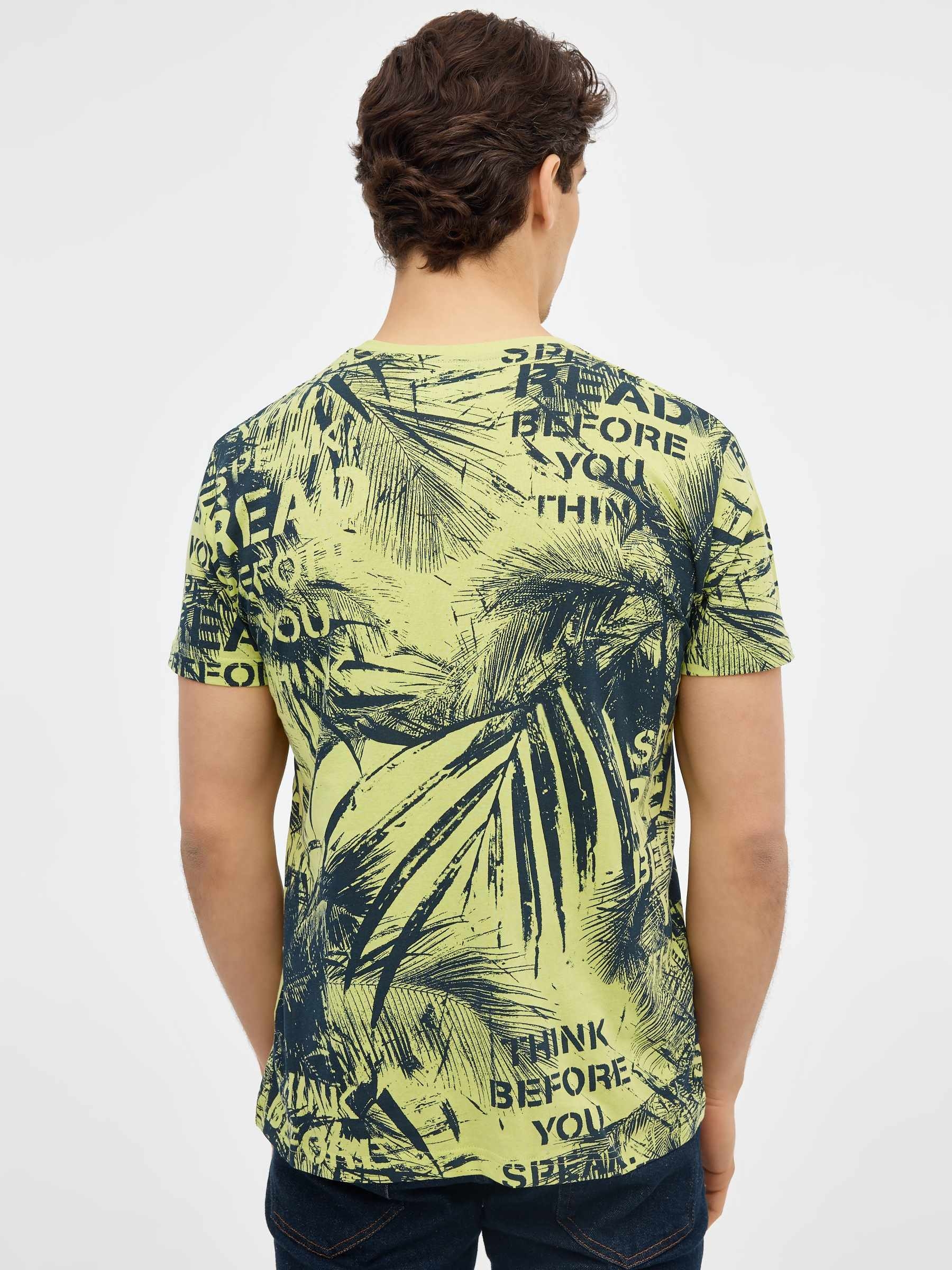 T-shirt de impressão gráfica lima vista meia frontal