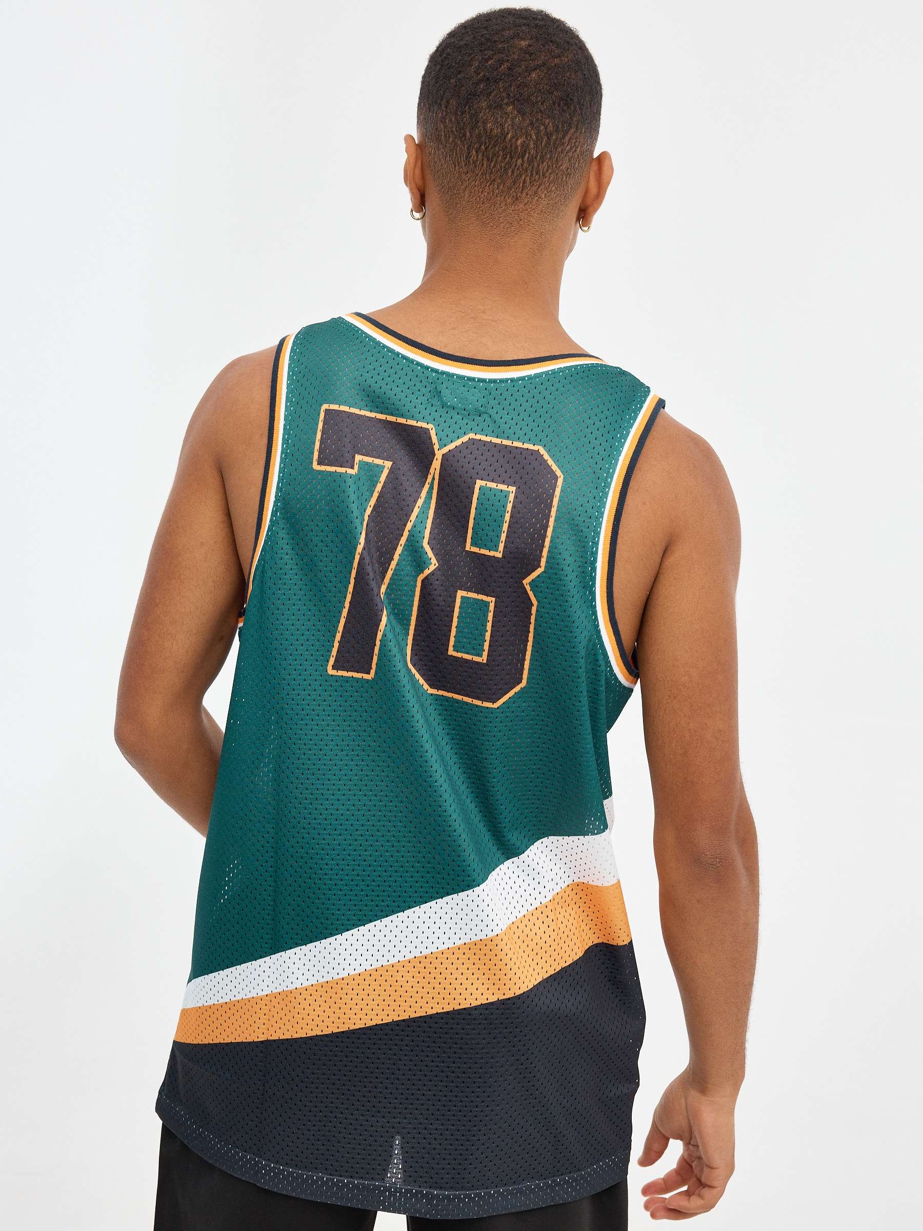 T-shirt sport KNIGHTS verde vista meia frontal