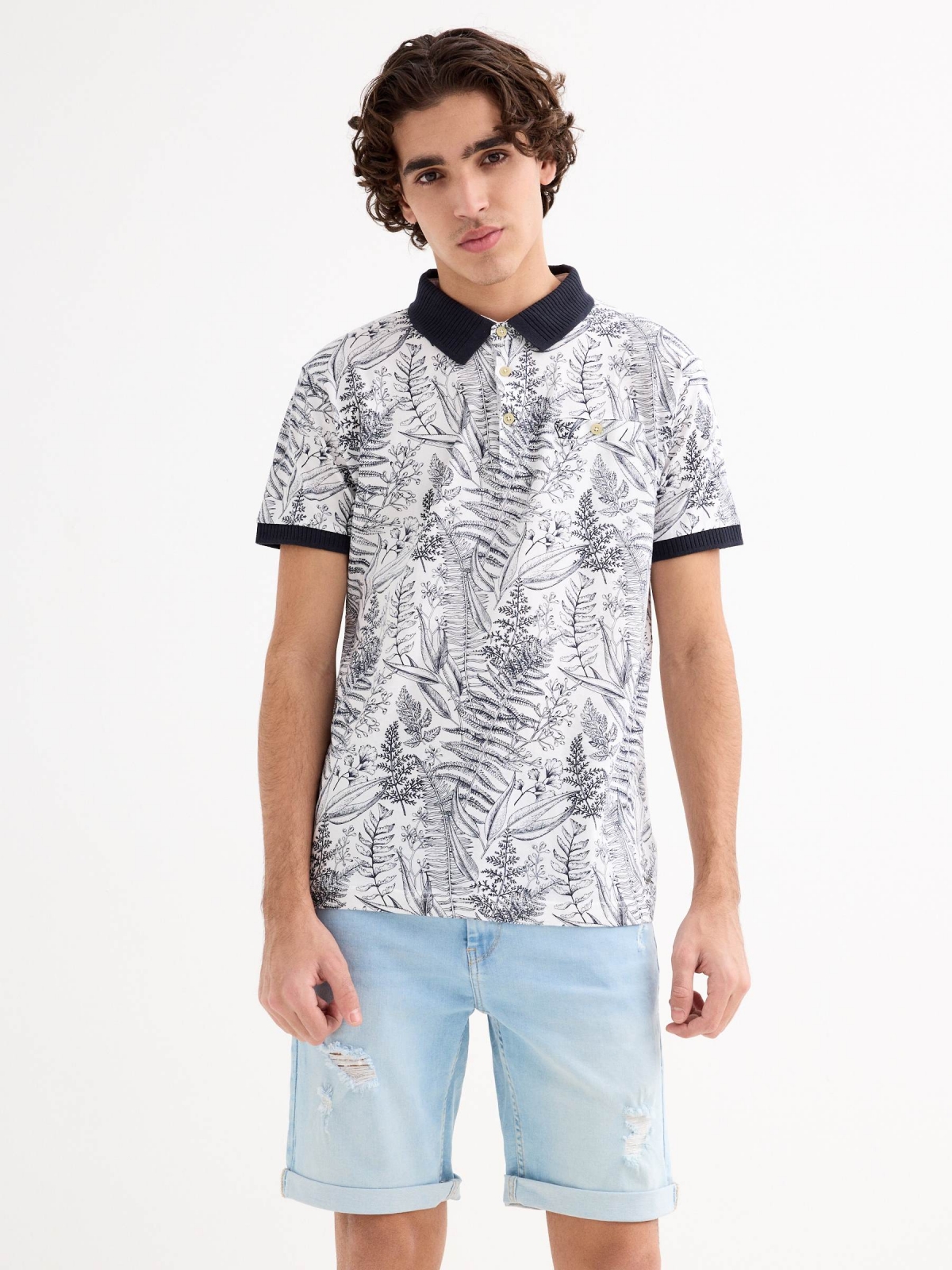Polo tropical cuello camisa blanco vista media frontal