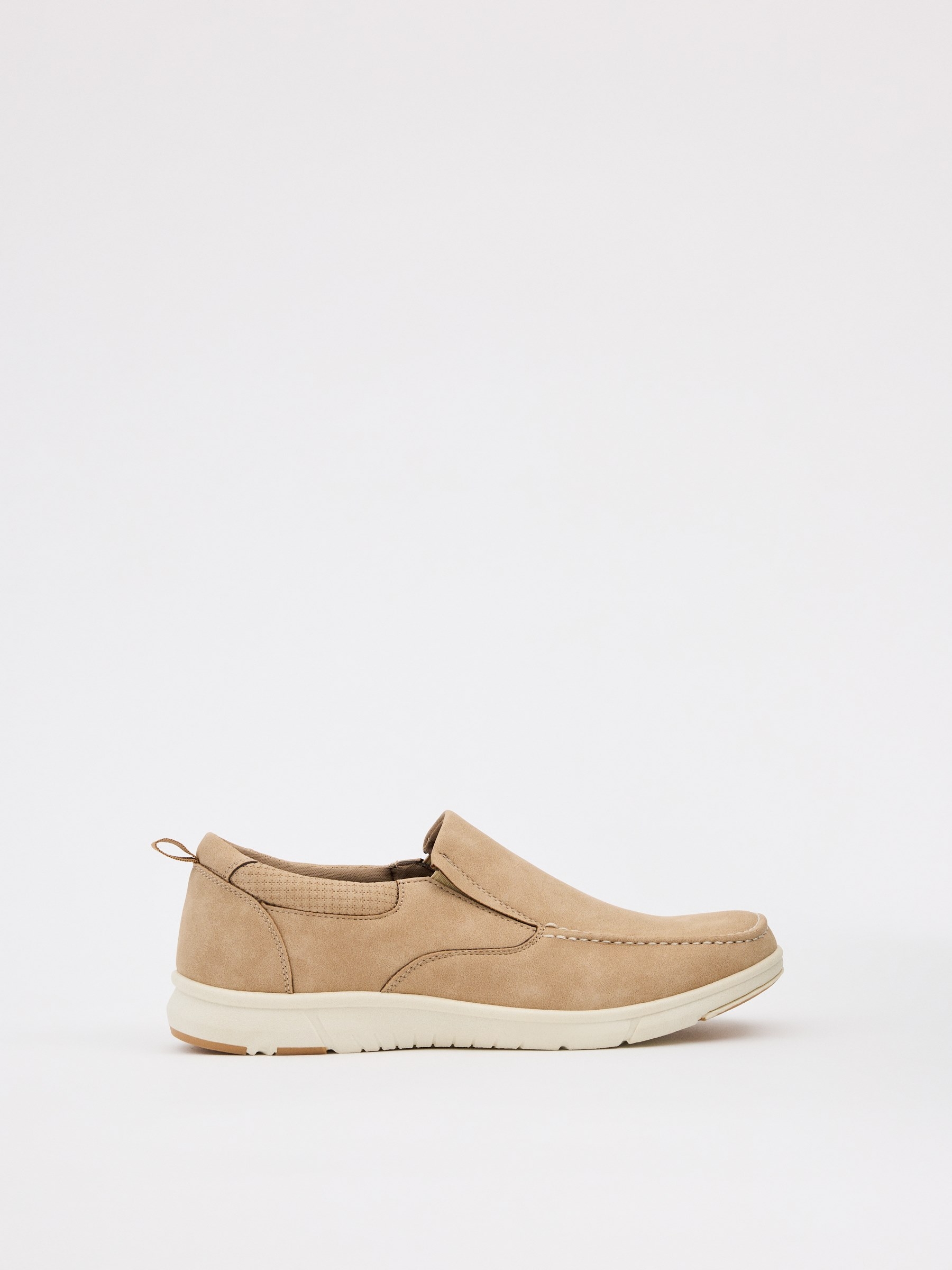 Mocassins de couro sintético fosco camel vista perfil