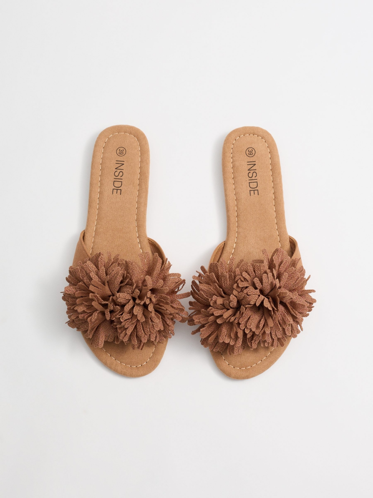 Pom-pom slide sandal light brown zenithal view