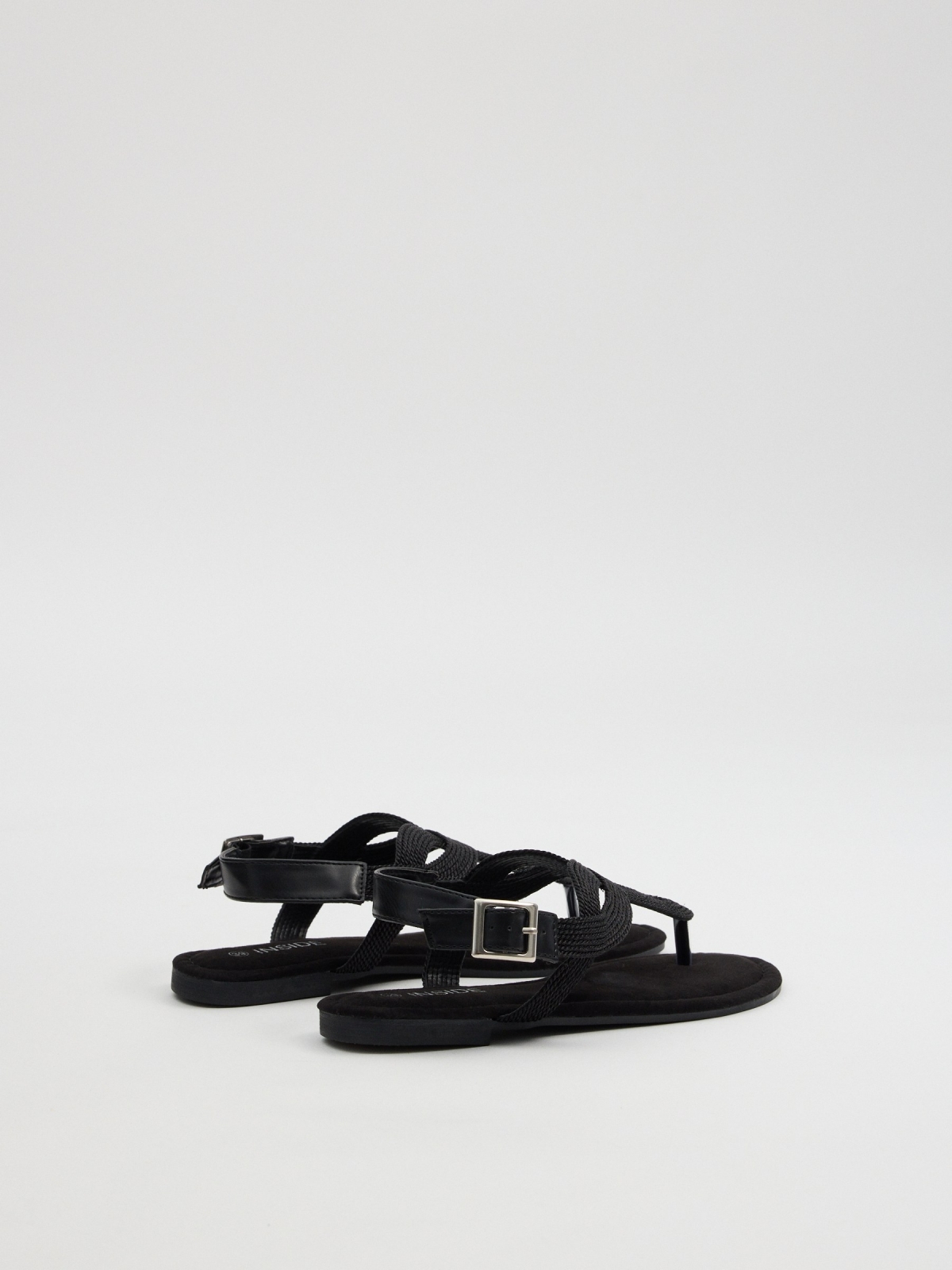 Sandalias dedo negro negro vista frontal 45º