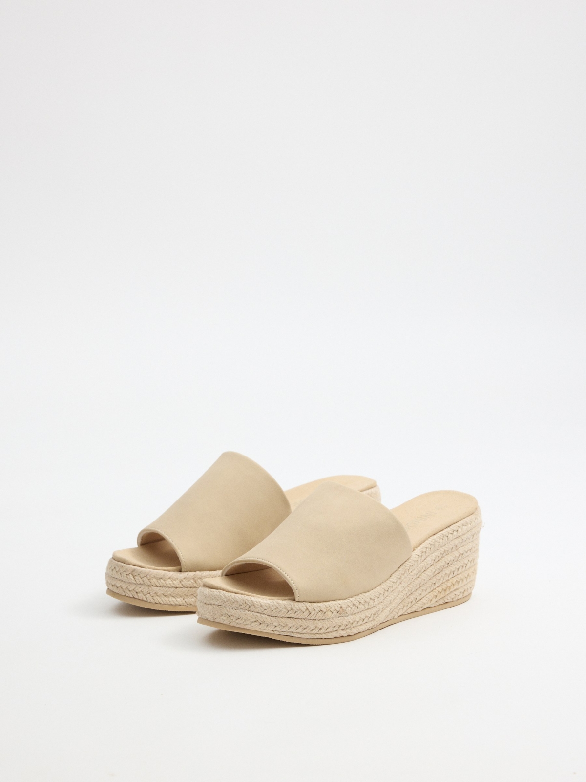 Wedge platform jute raw 45º back view