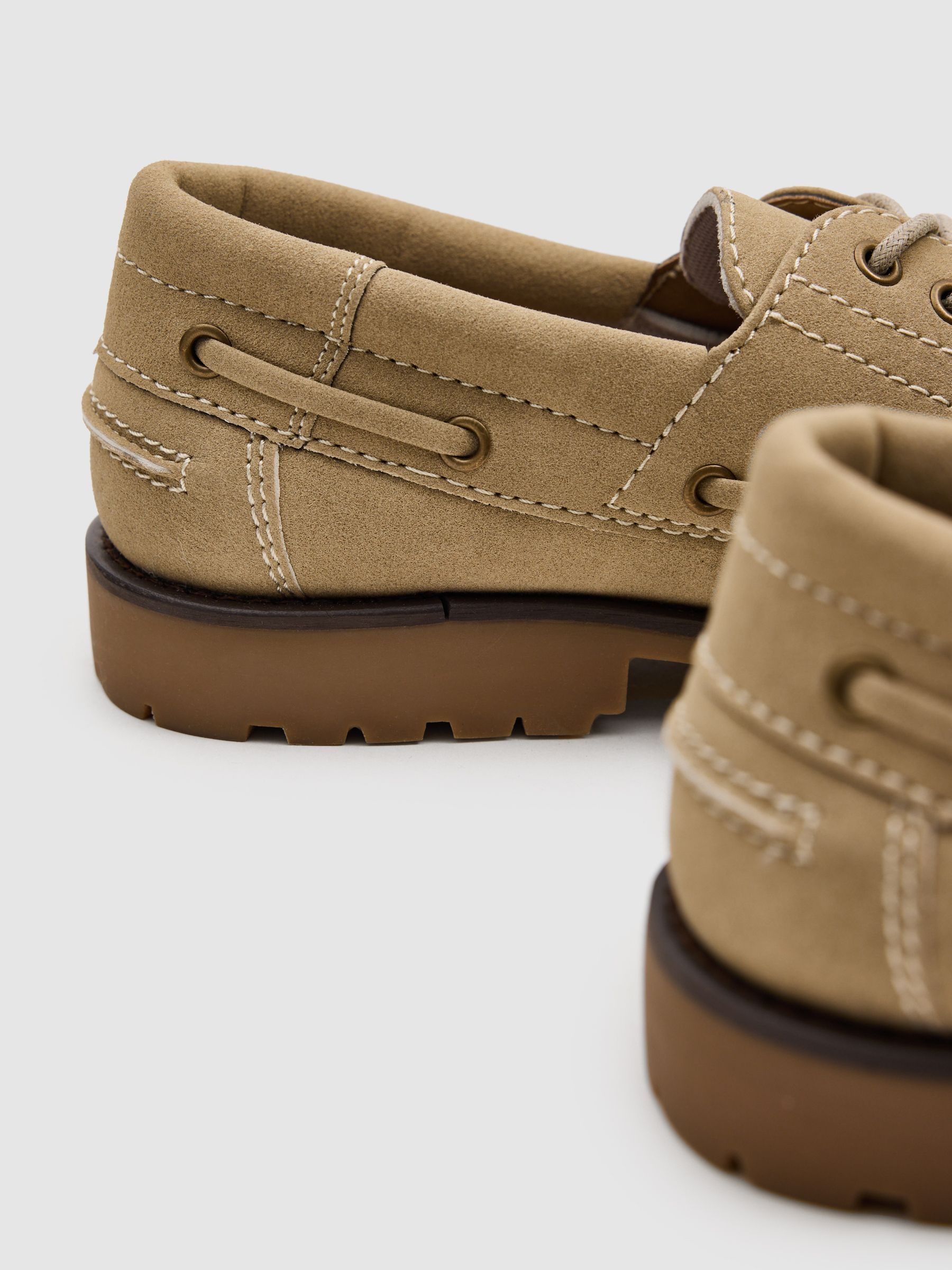 Nautical faux leather rubber sole beige