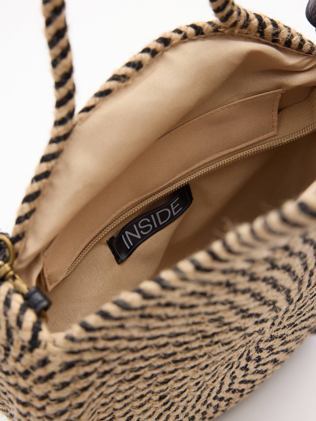 Two-tone round bag black 45º side view