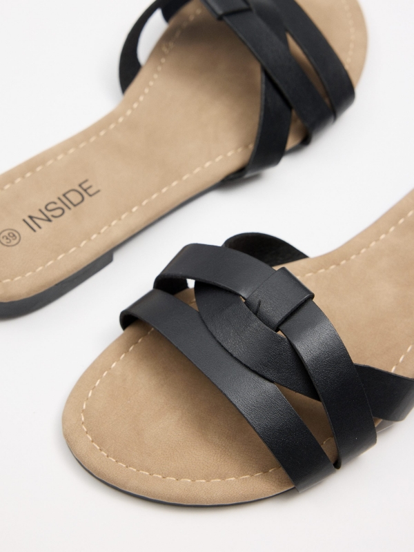Strappy thong sandal black/beige