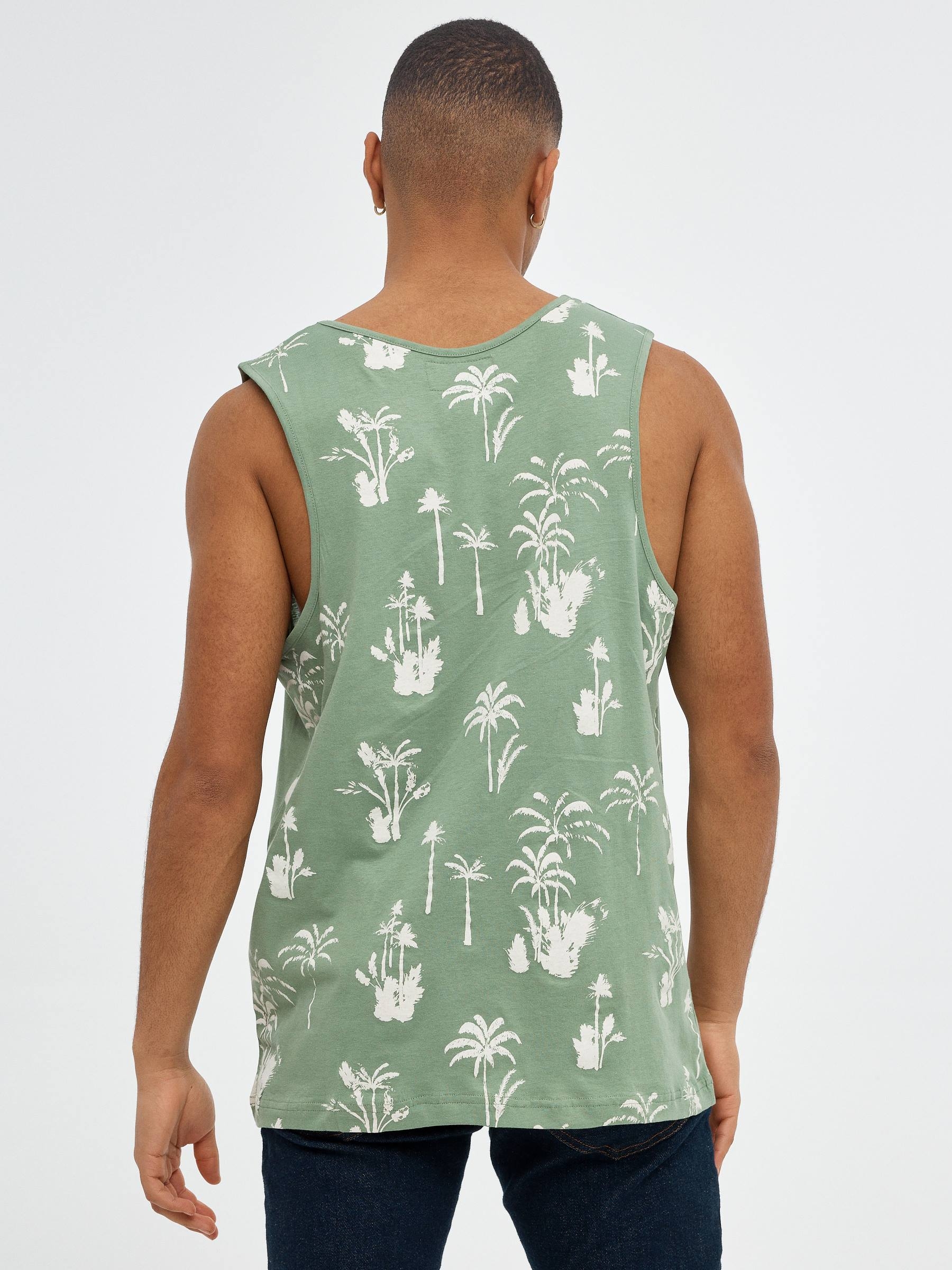 T-shirt do tanque de impressão de palmeiras verde oliva vista meia frontal