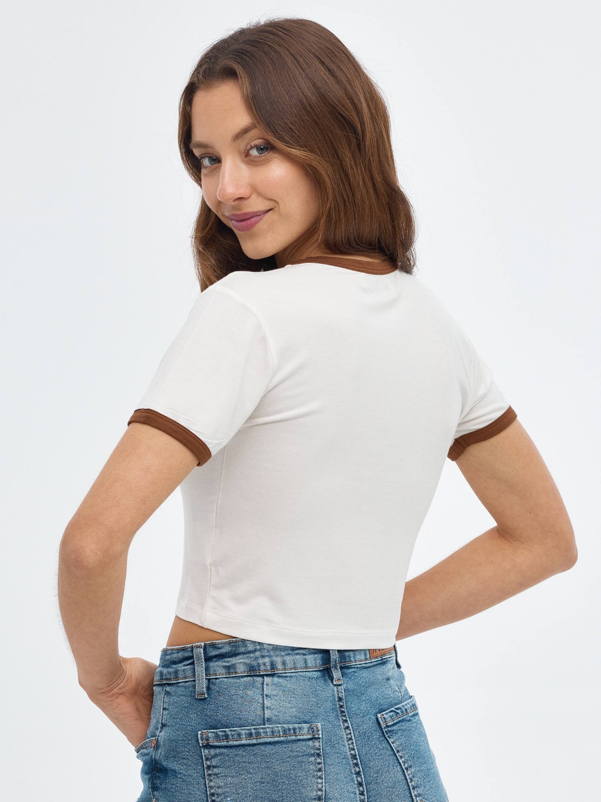 T-shirt crop print Happy off white vista meia traseira