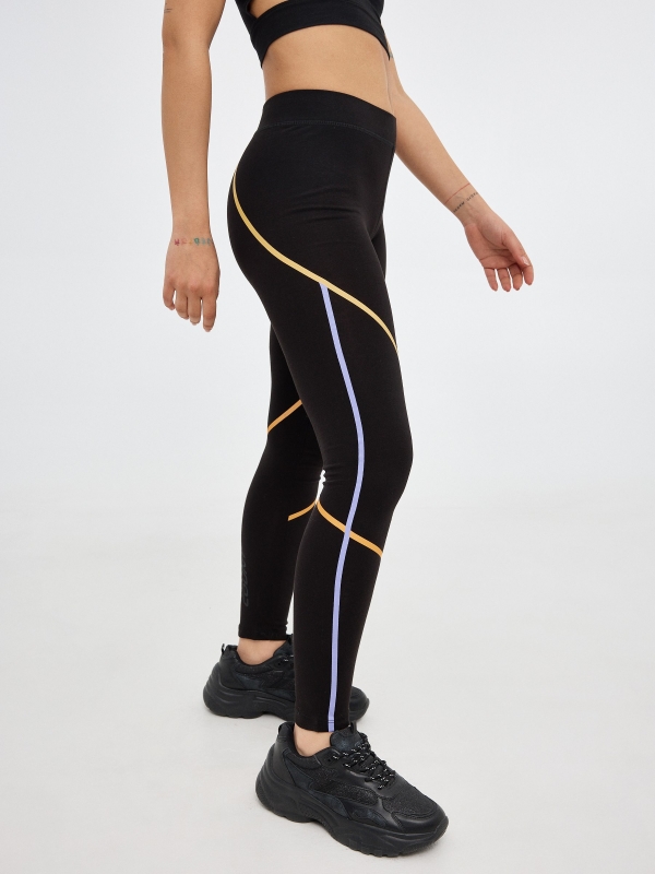 Legging sport graphics black detail view