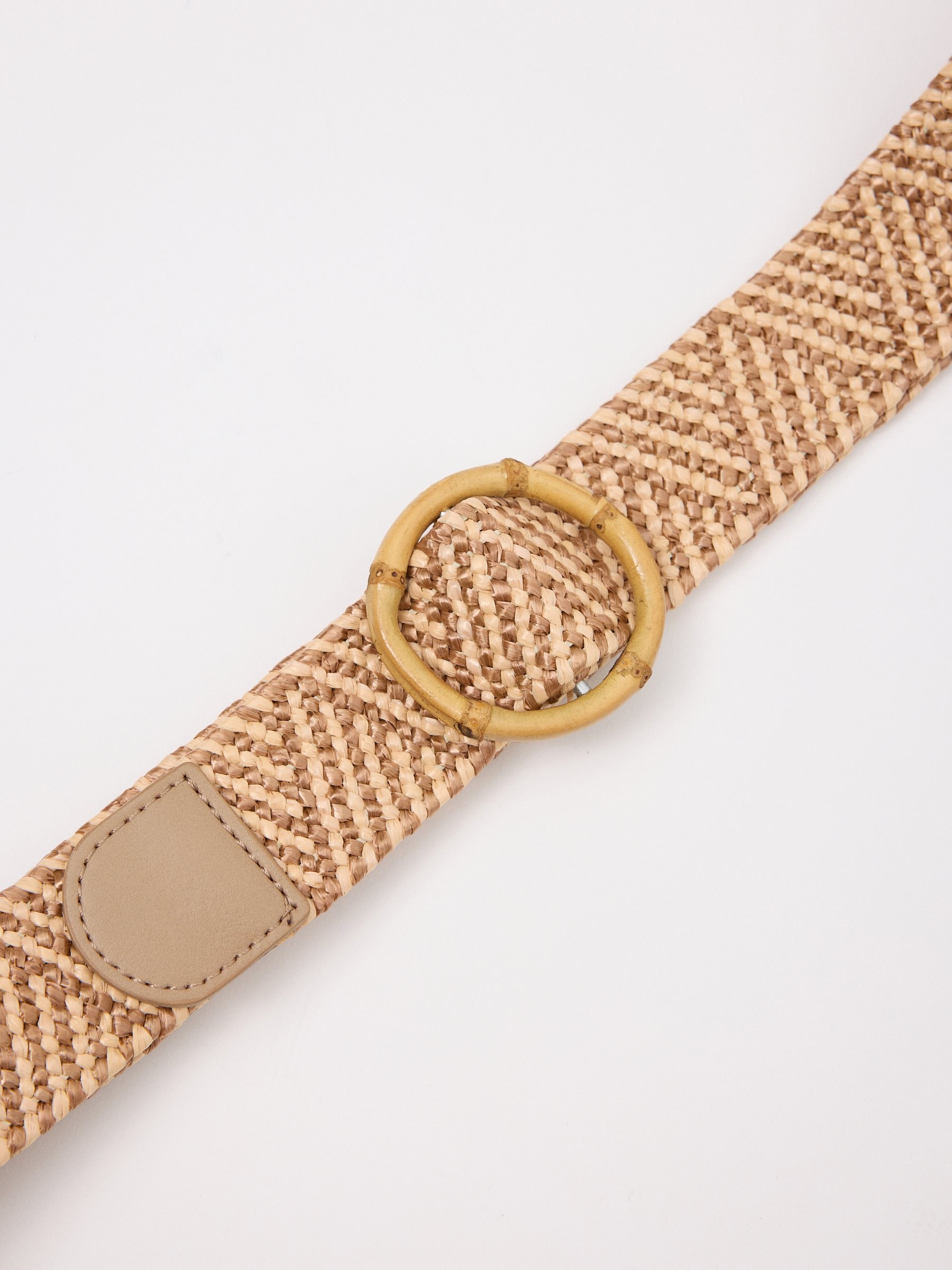 Cinturón elástico 5 cm beige vista enrollado