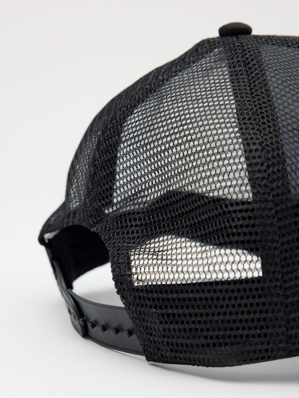 Logo trucker cap black with a model