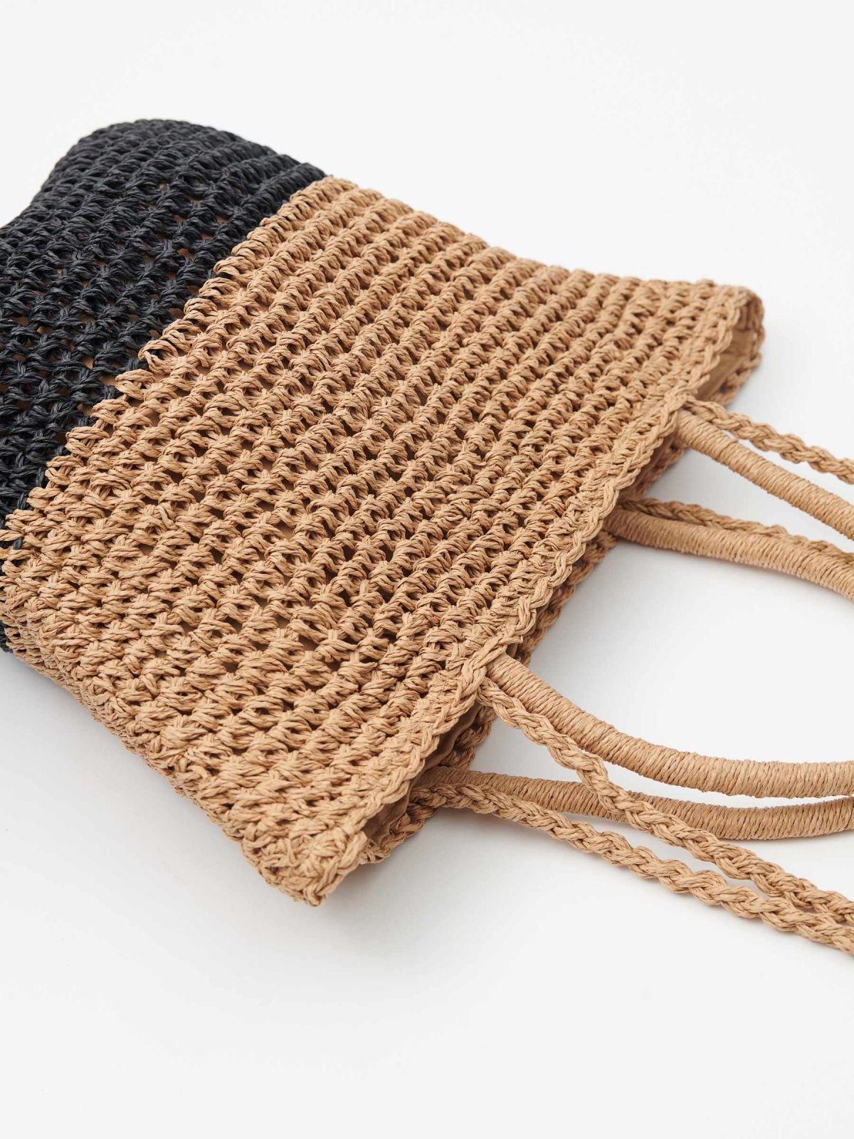 Bolso de fibra dos colores camel vista detalle