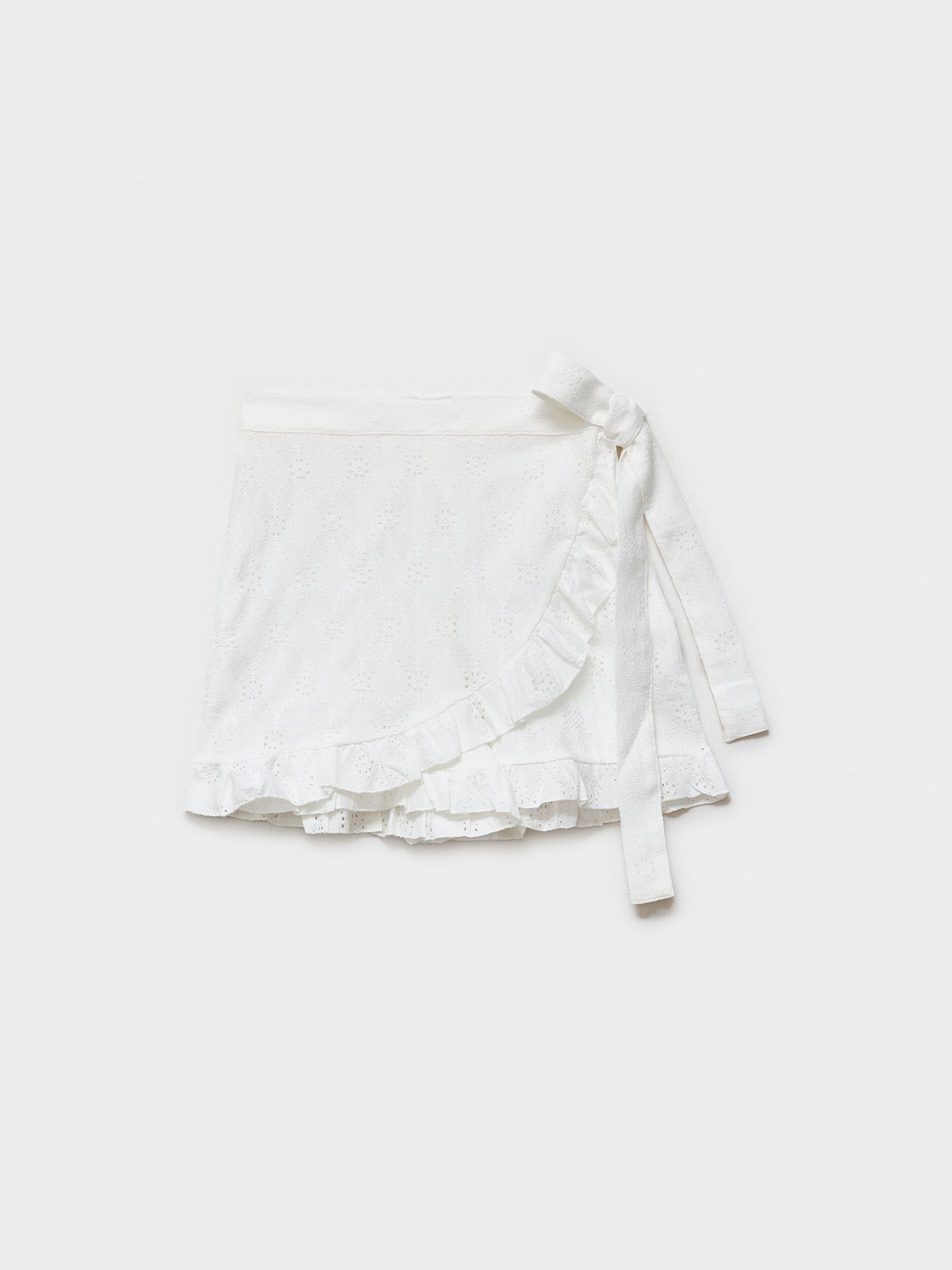 Falda pantalon bordado suizo blanco vista media frontal