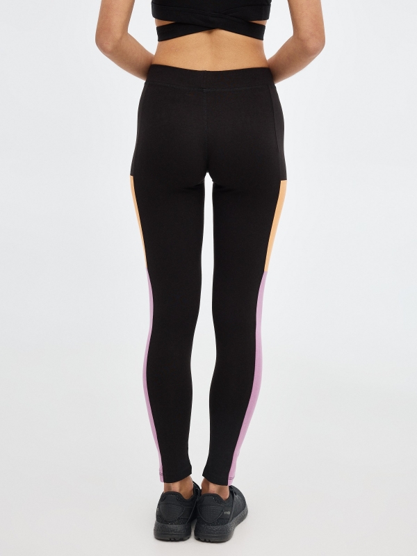 Printed knitted leggings black middle back view