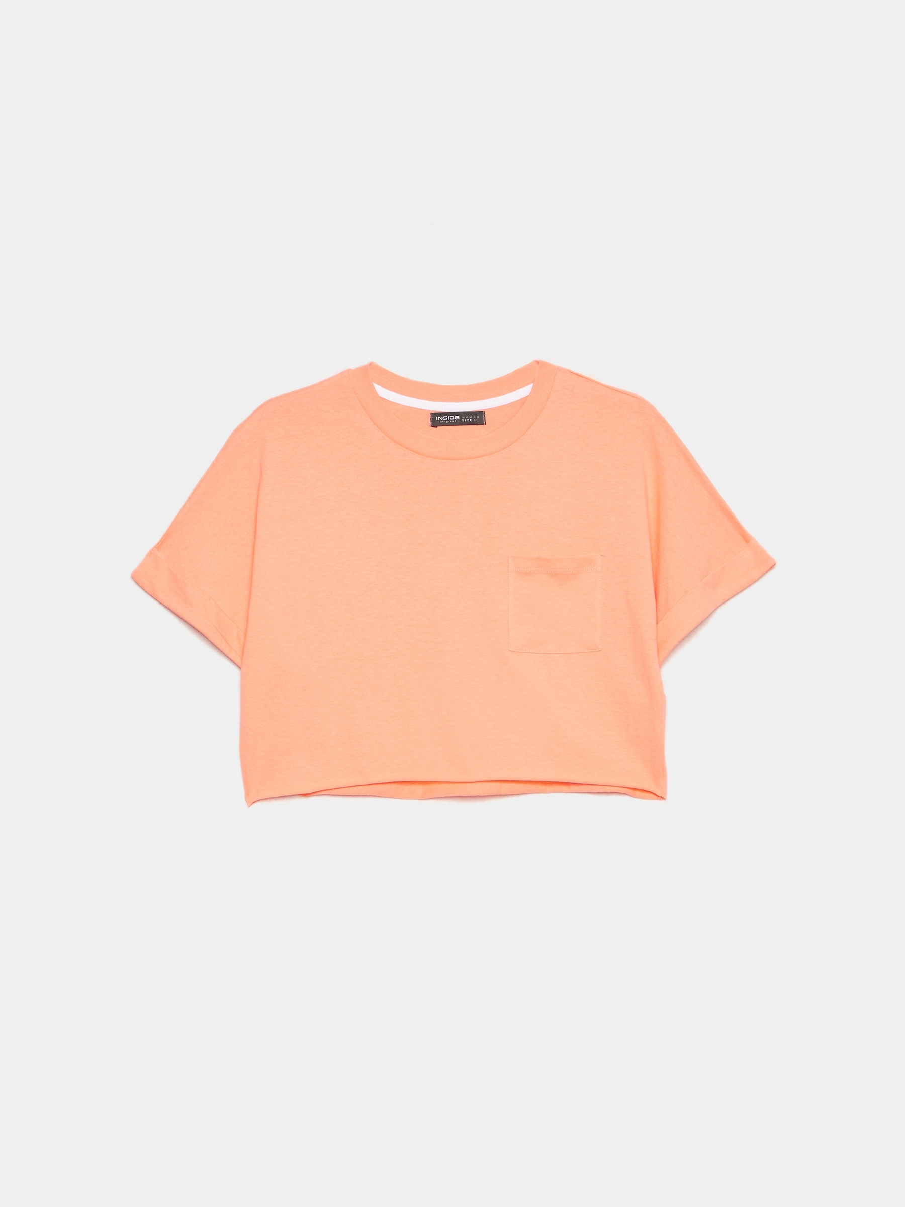 Cropped pocket t-shirt orange middle front view