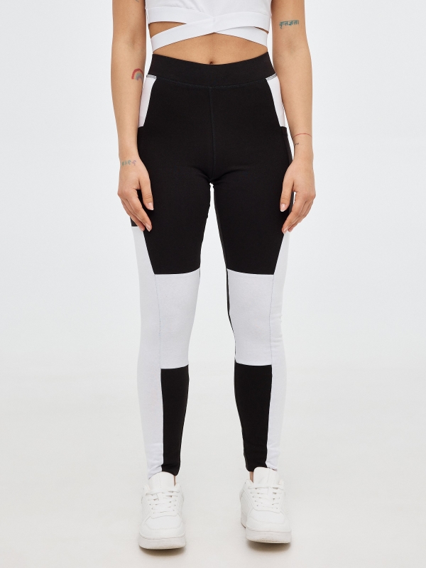 Legging con bolsillos negro