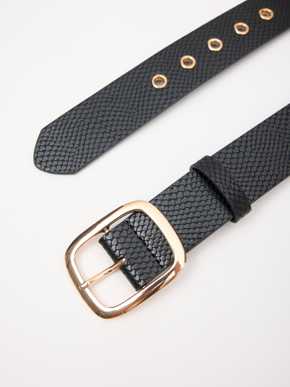 Engraved belt black detail view