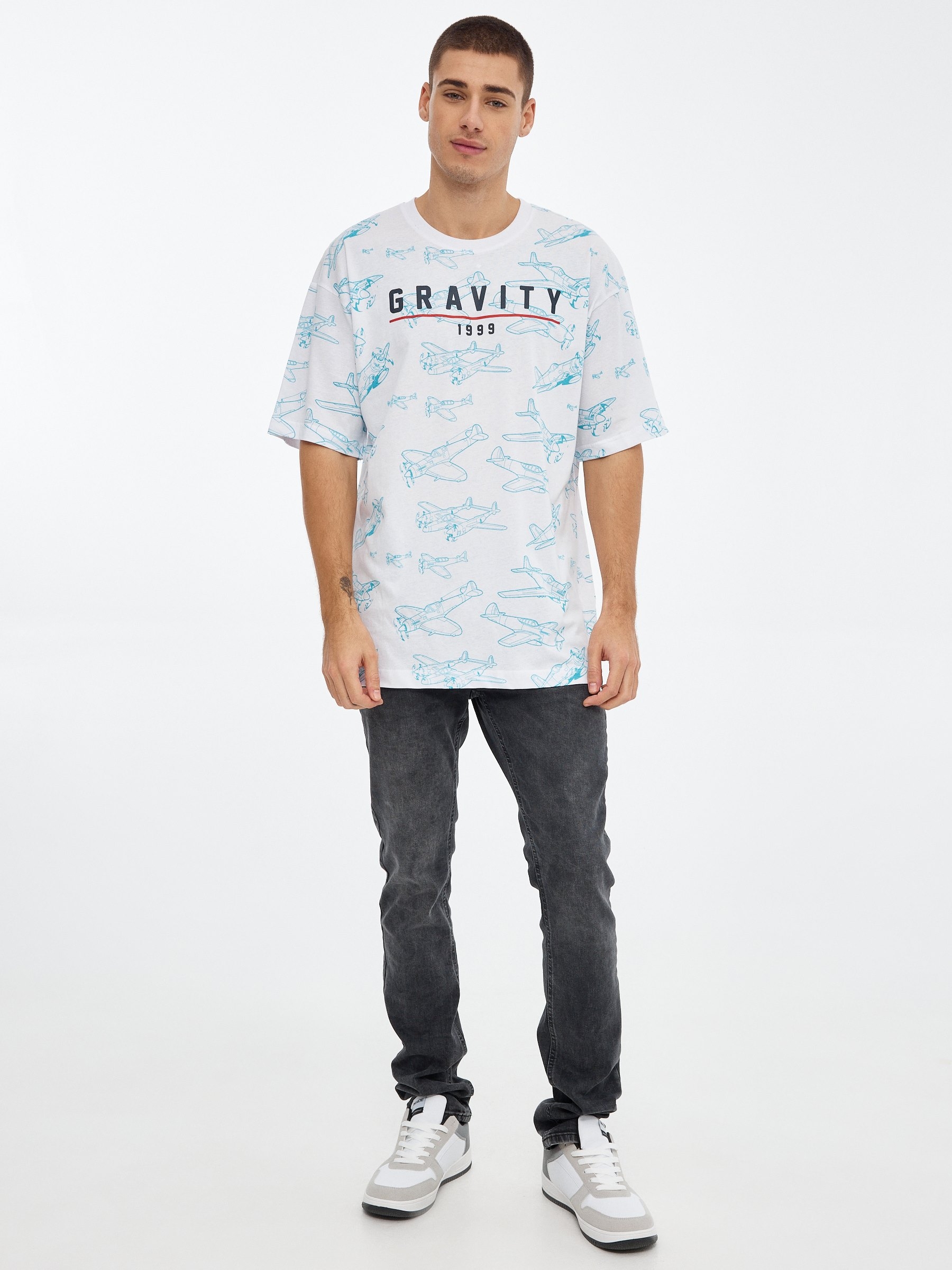 Camiseta estampado aviones blanco vista media frontal