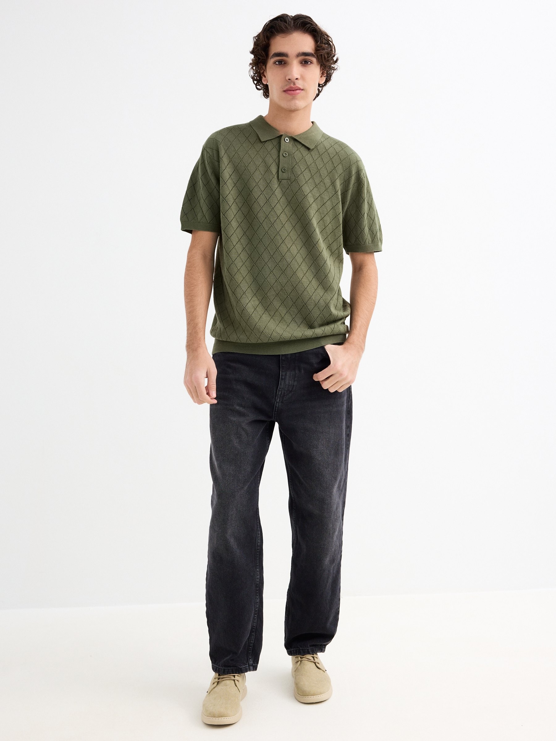 Short sleeve diamond knit t-shirt green middle front view