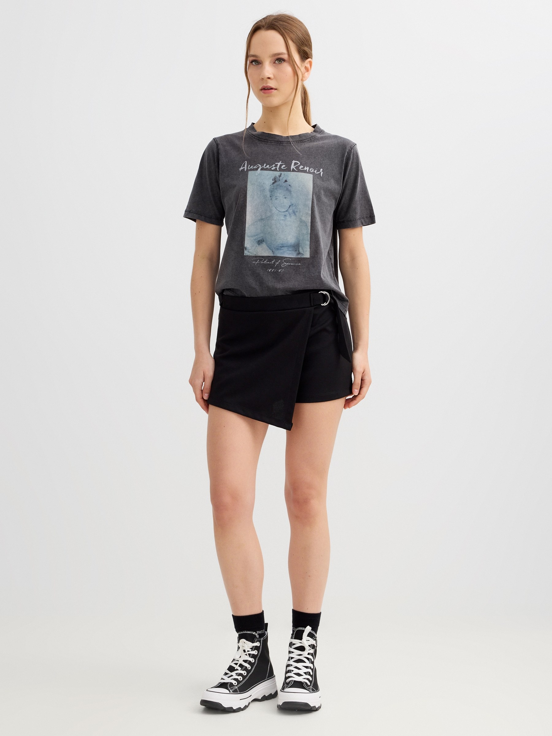 Metallic buckle skort black middle front view