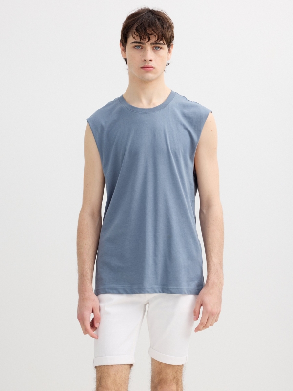 Camiseta básica sin mangas gris vista media frontal