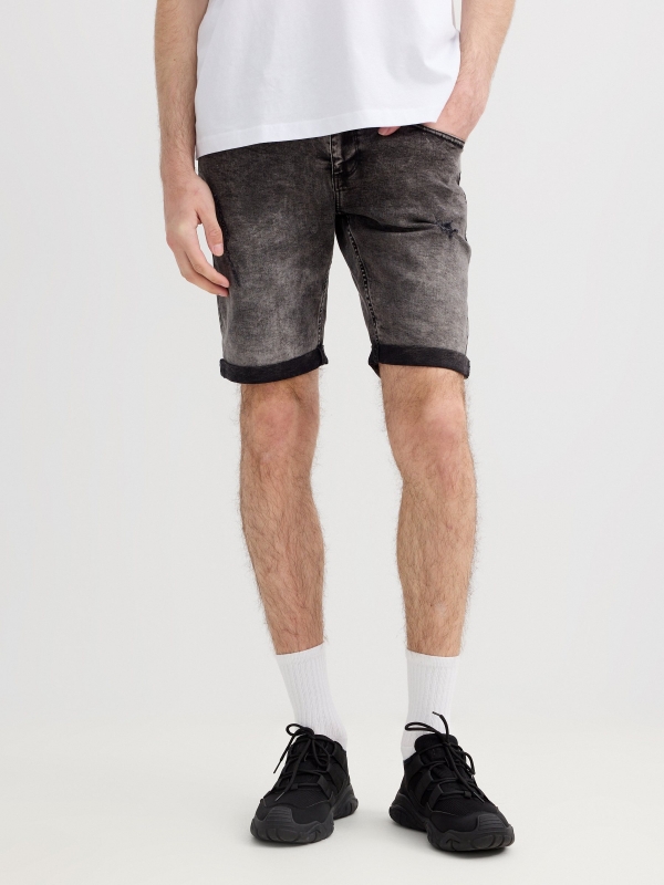 Bermuda vaquera skinny con rotos negro vista media trasera