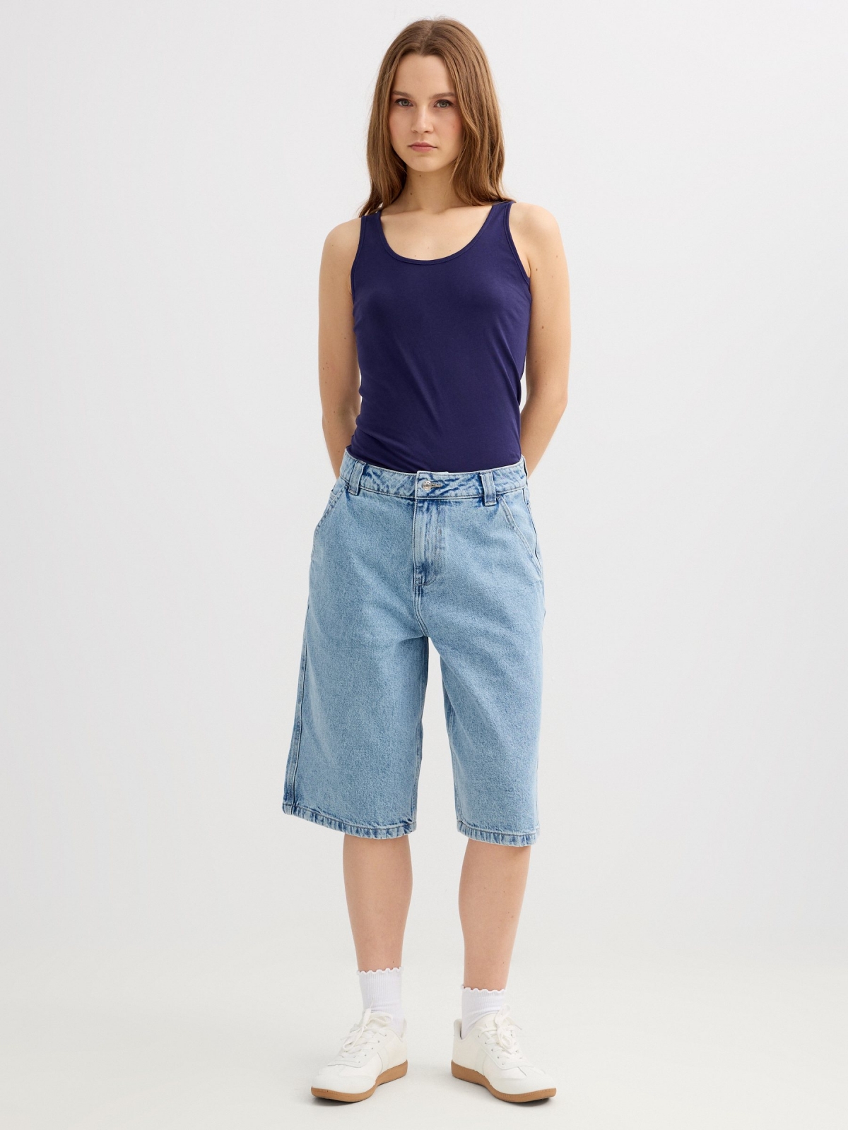 Basic sleeveless shirt navy front view