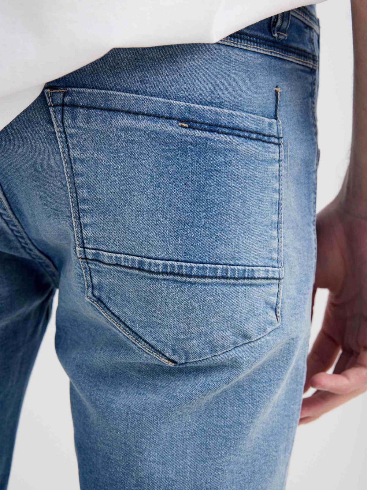 Washed effect denim Bermuda blue detail view