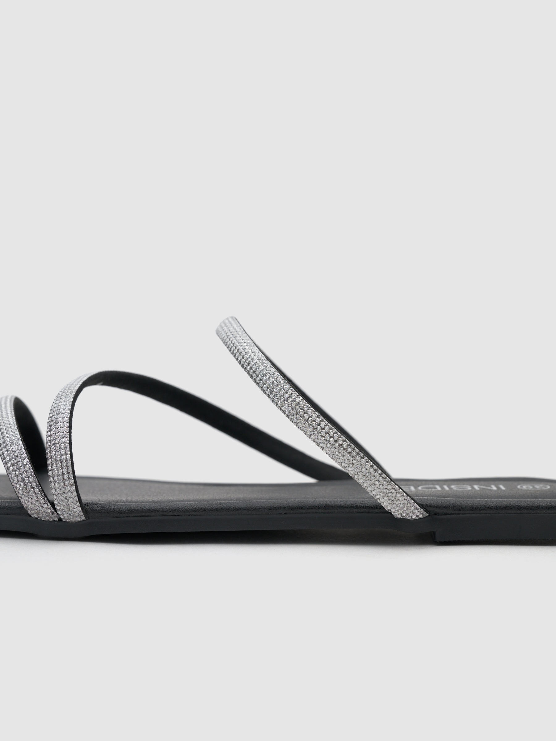 Flat canvas sandal with rhinestones black