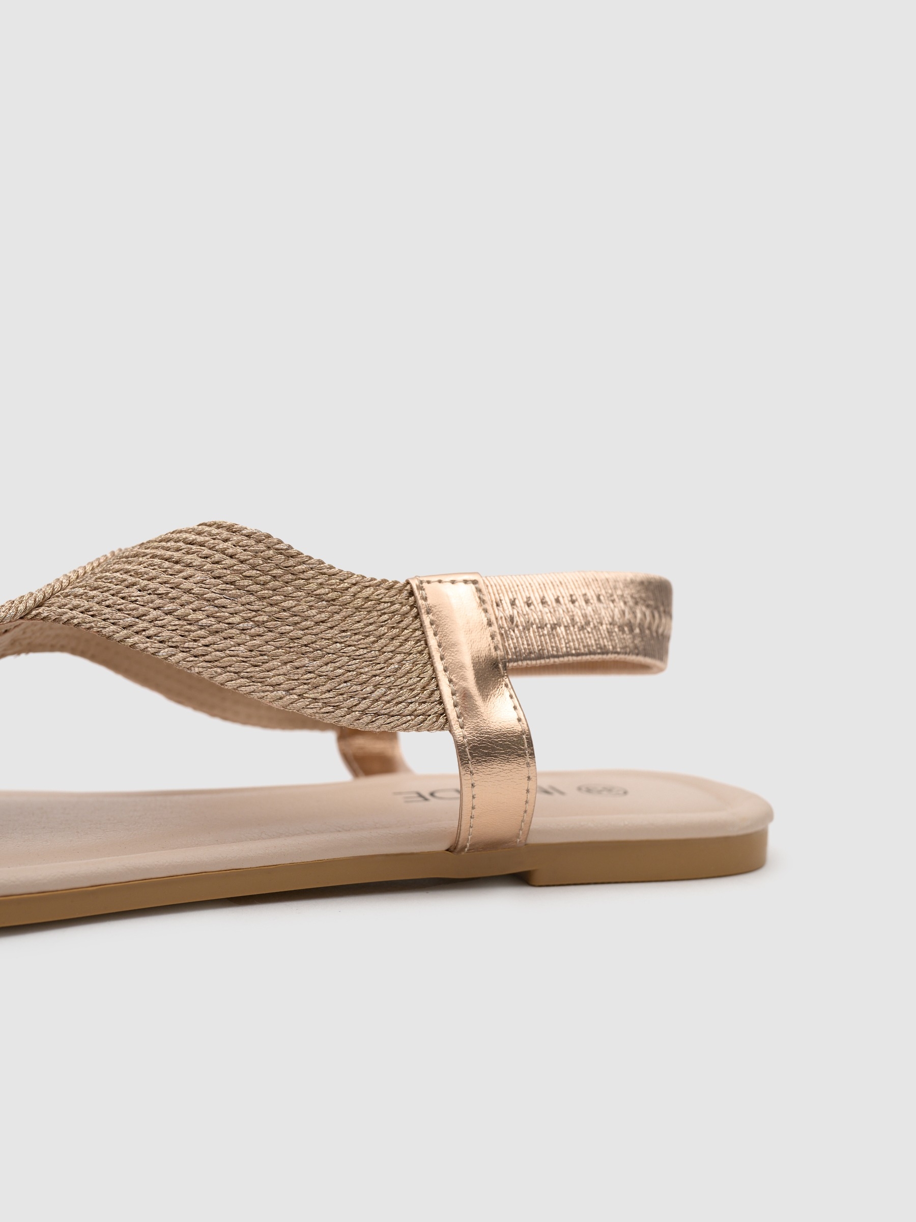 Sandalia trenza brillo beige