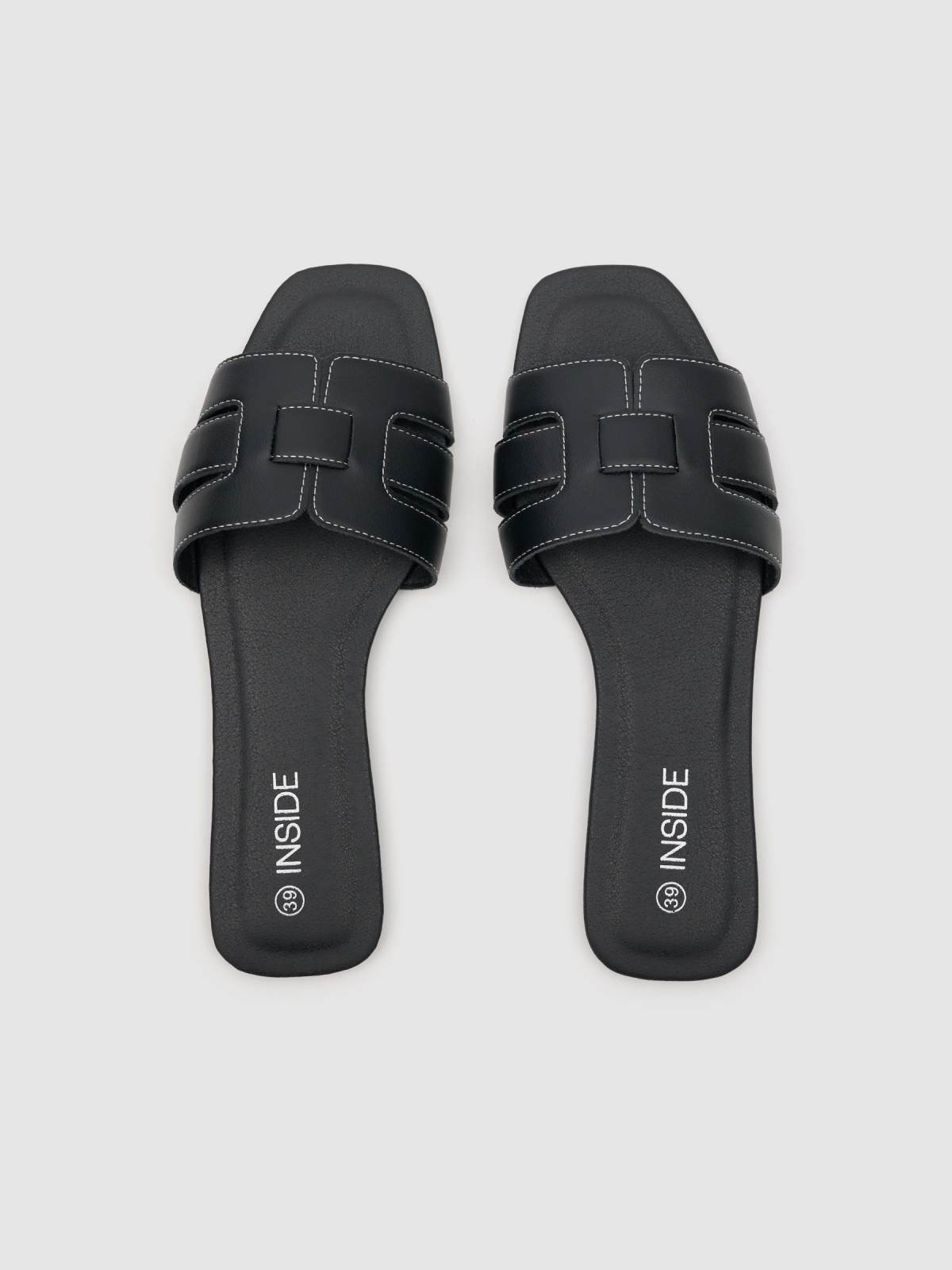 Stitched upper sandal black zenithal view
